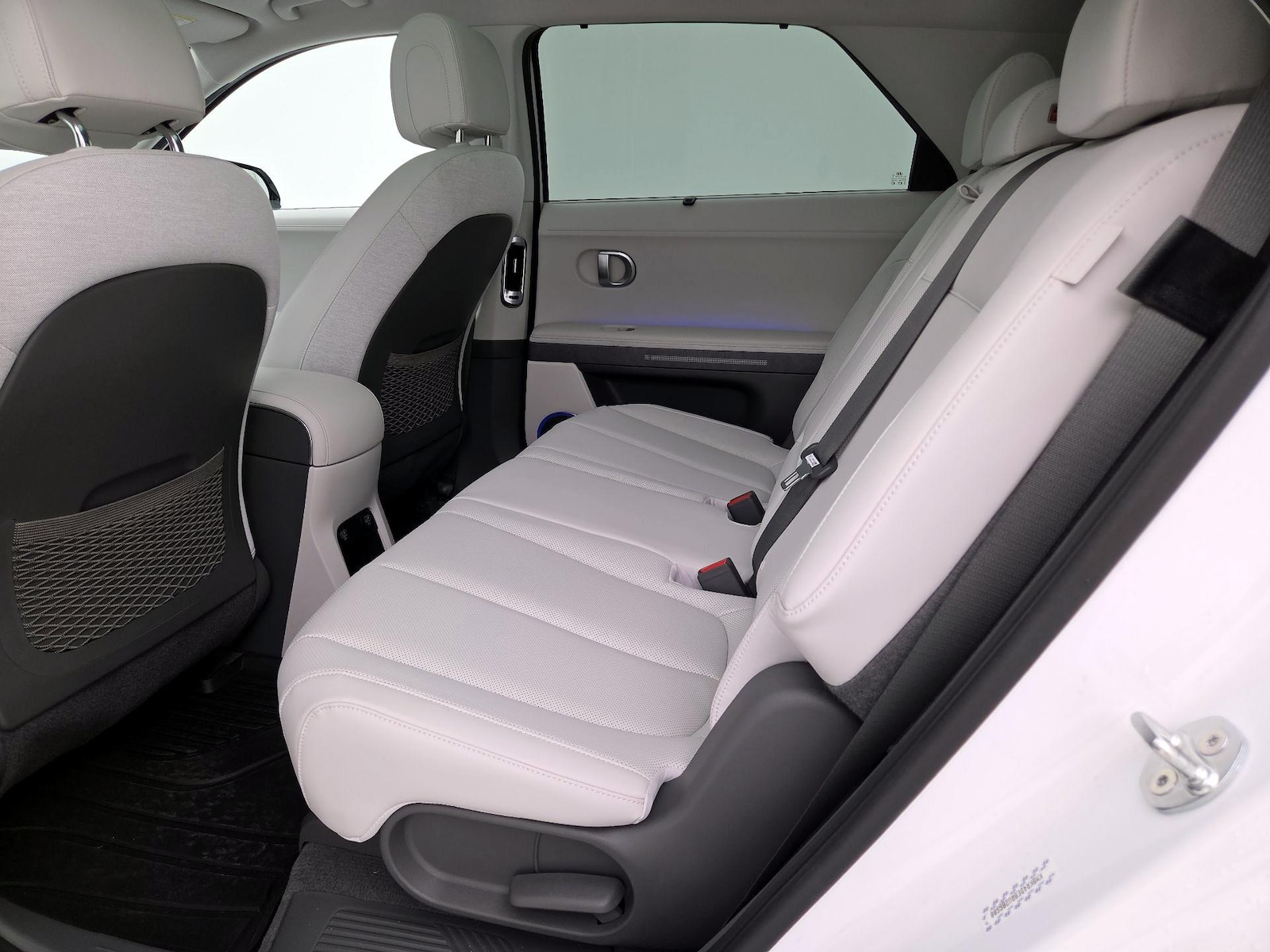 2024 Hyundai IONIQ 5 Limited - Photo 22