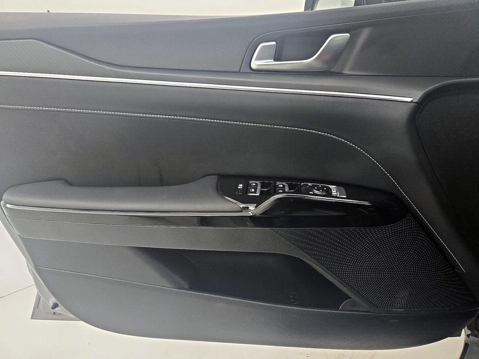 2025 Kia K5 GT-Line - Photo 13