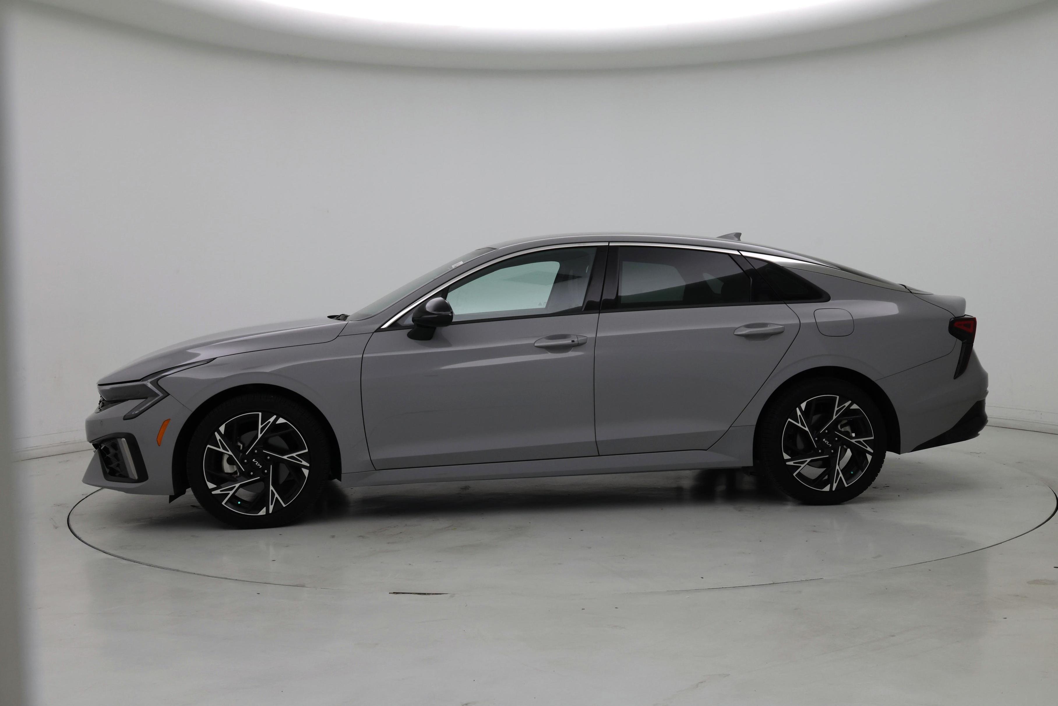 Thumbnail: 2025 Kia K5 - 3