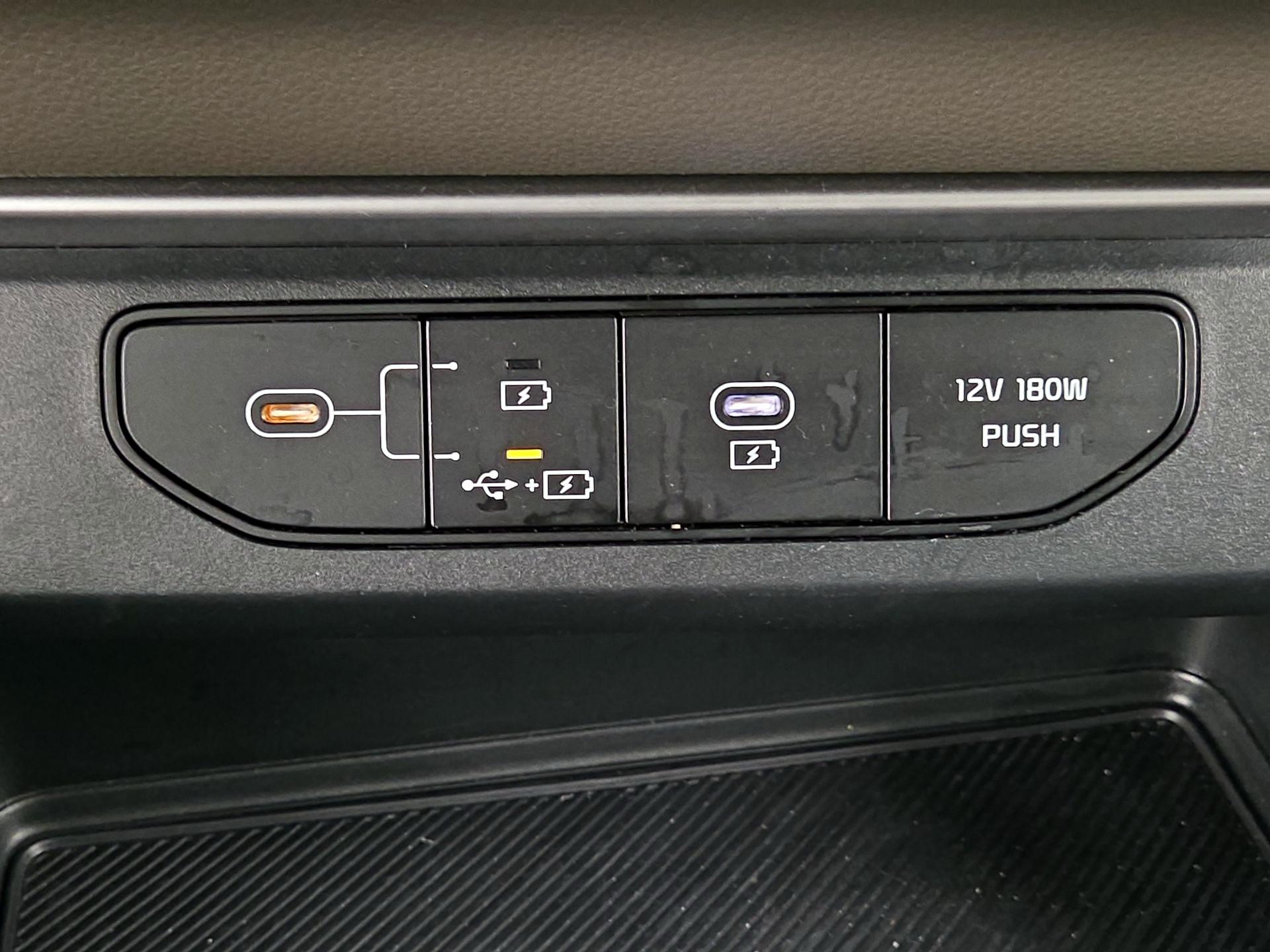 Thumbnail: 2025 Kia Carnival - 19