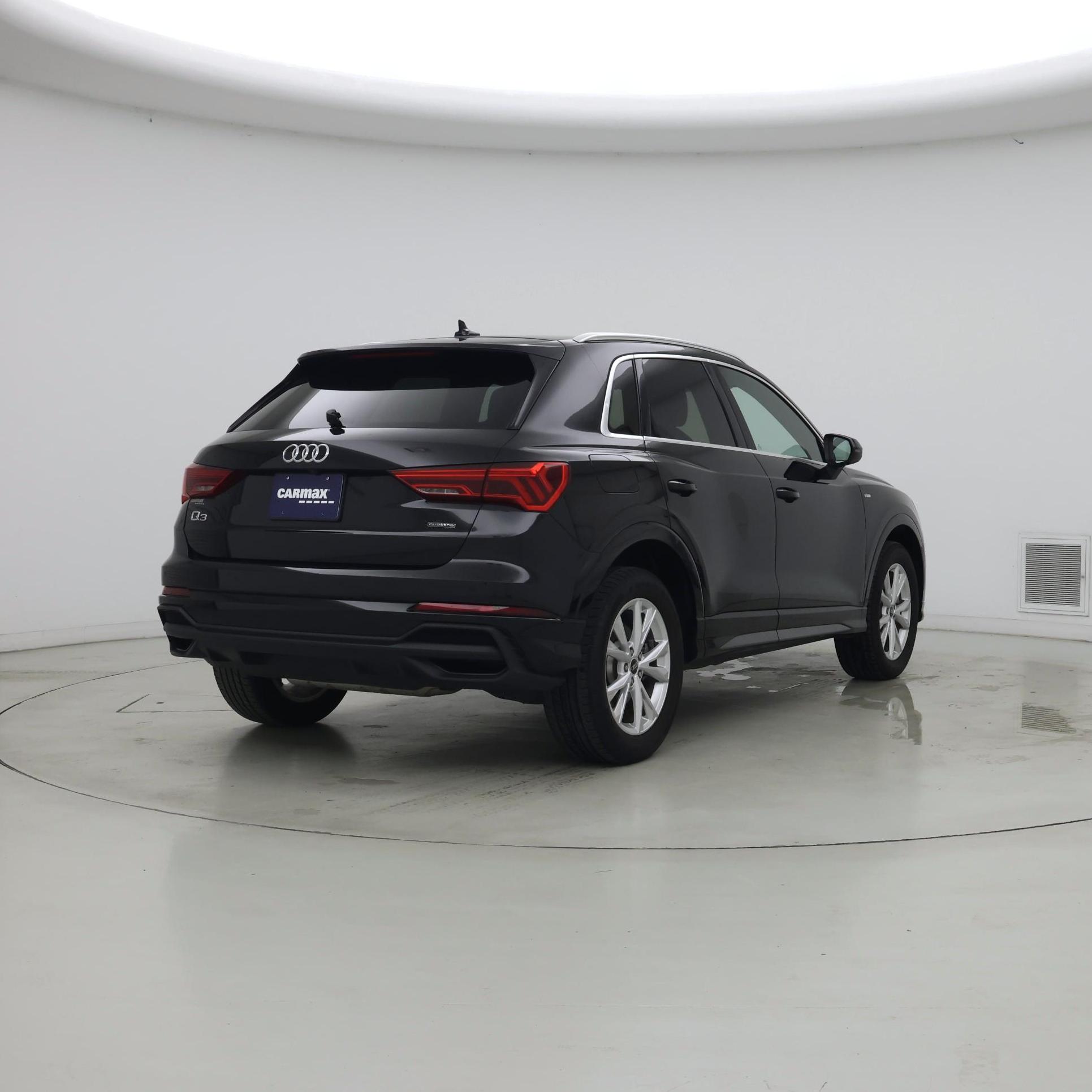 Thumbnail: 2023 Audi Q3 - 8