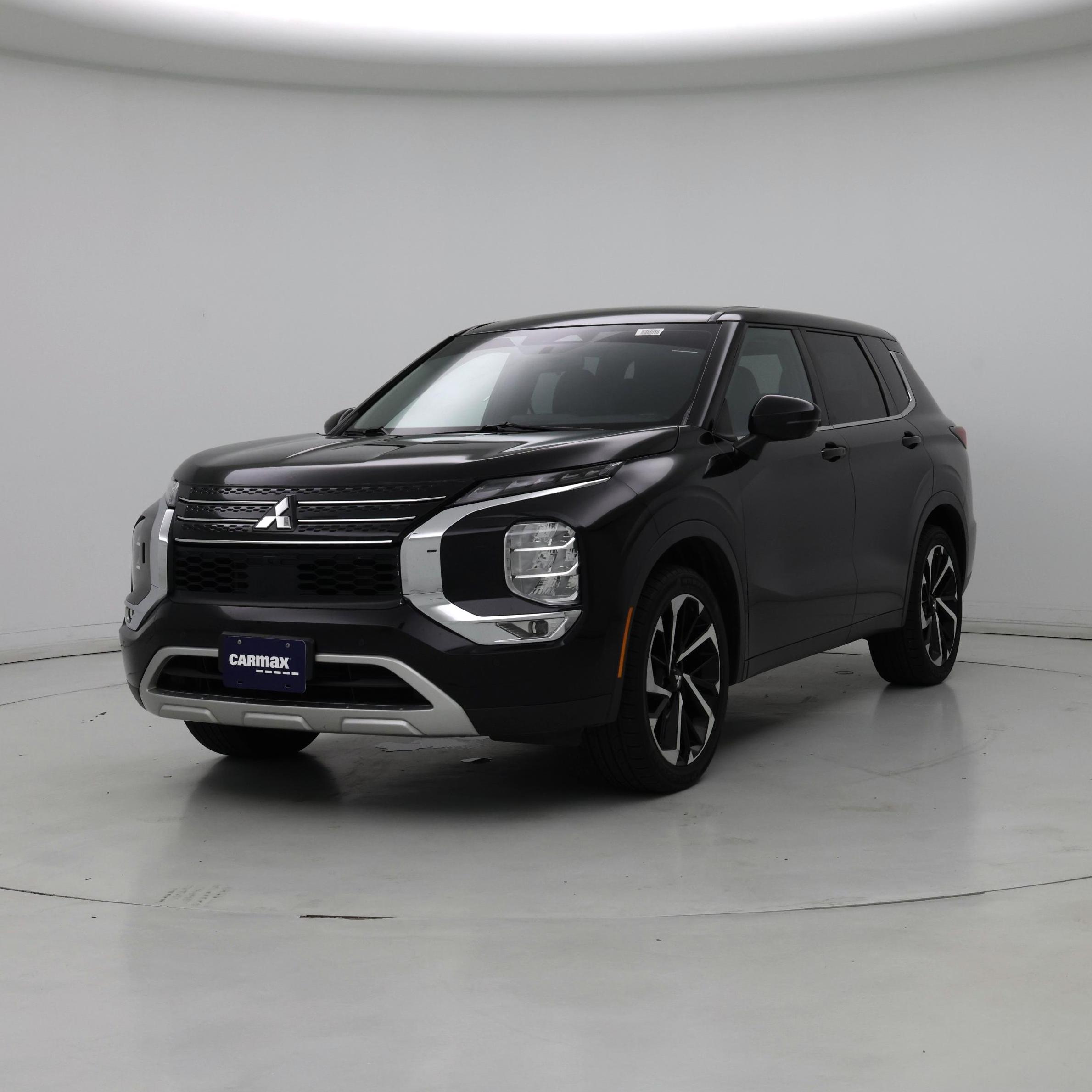 Thumbnail: 2023 Mitsubishi Outlander - 4