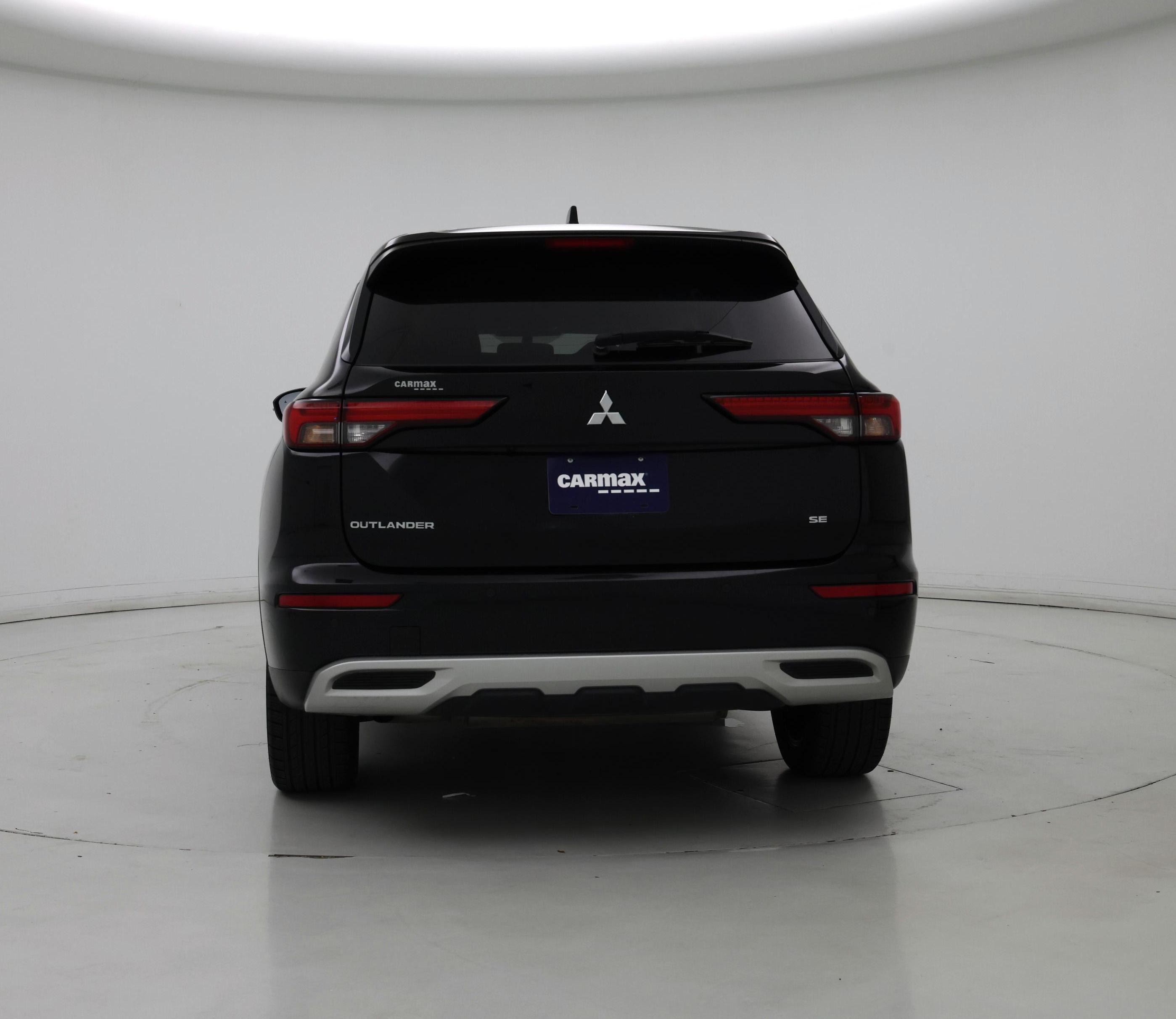 Thumbnail: 2023 Mitsubishi Outlander - 6