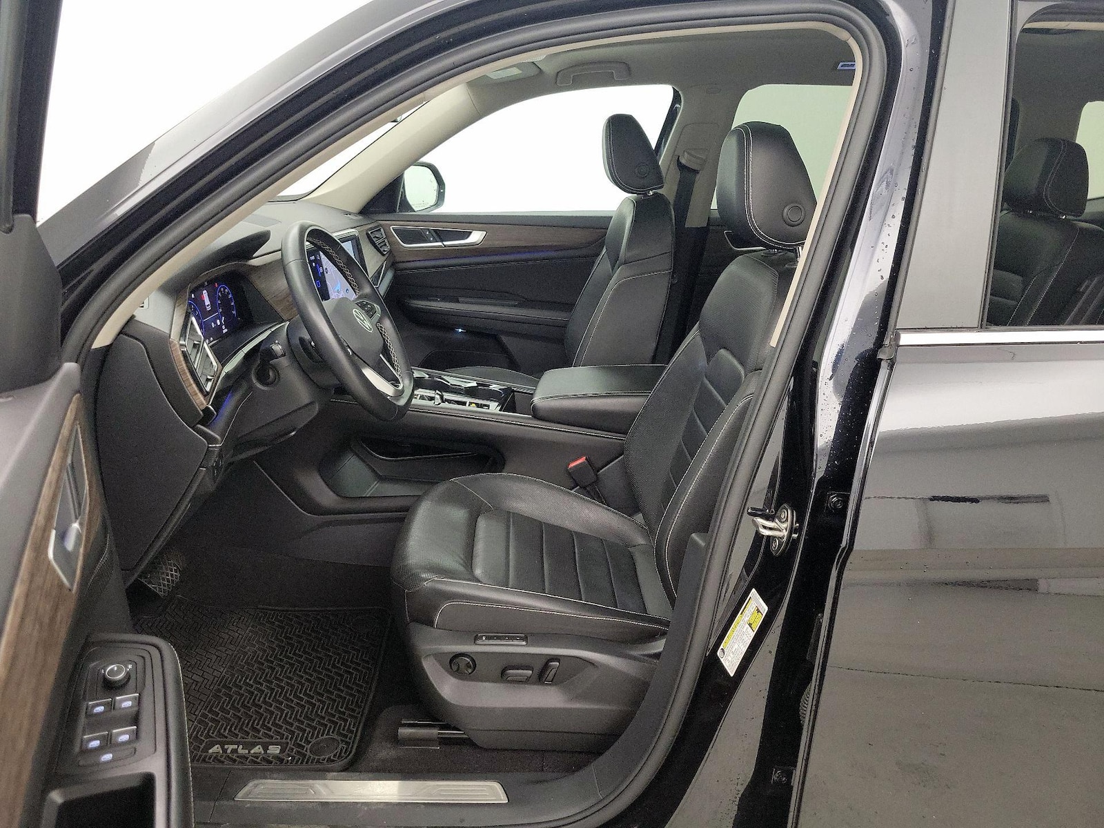 2024 Volkswagen Atlas SEL - Photo 12