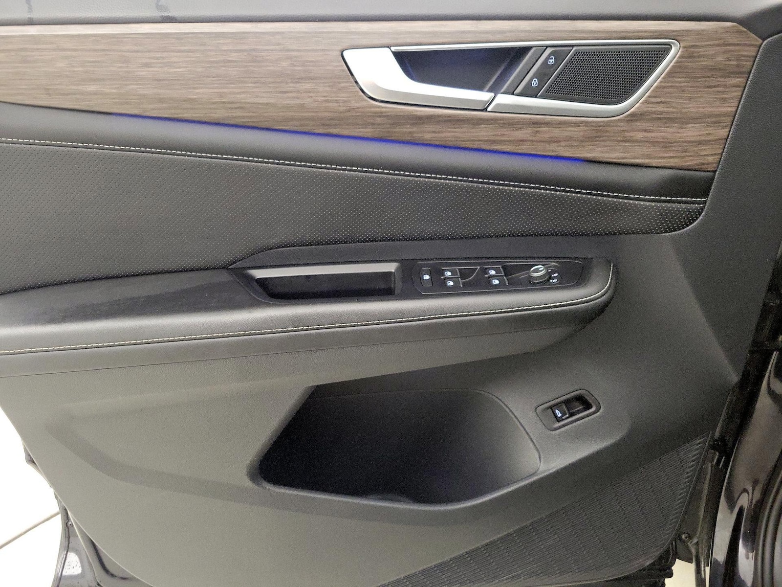 2024 Volkswagen Atlas SEL - Photo 13