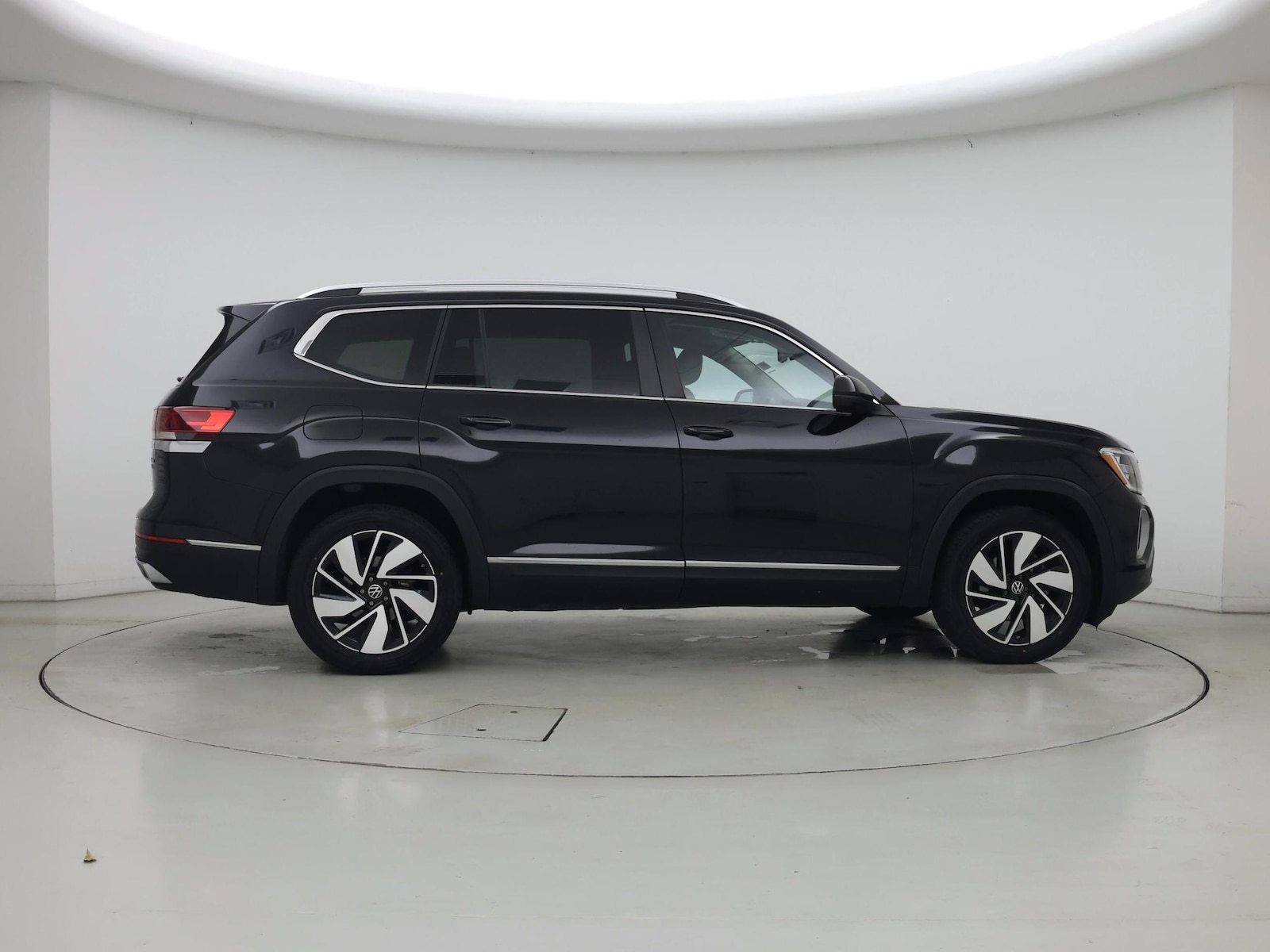 2024 Volkswagen Atlas SEL - Photo 8
