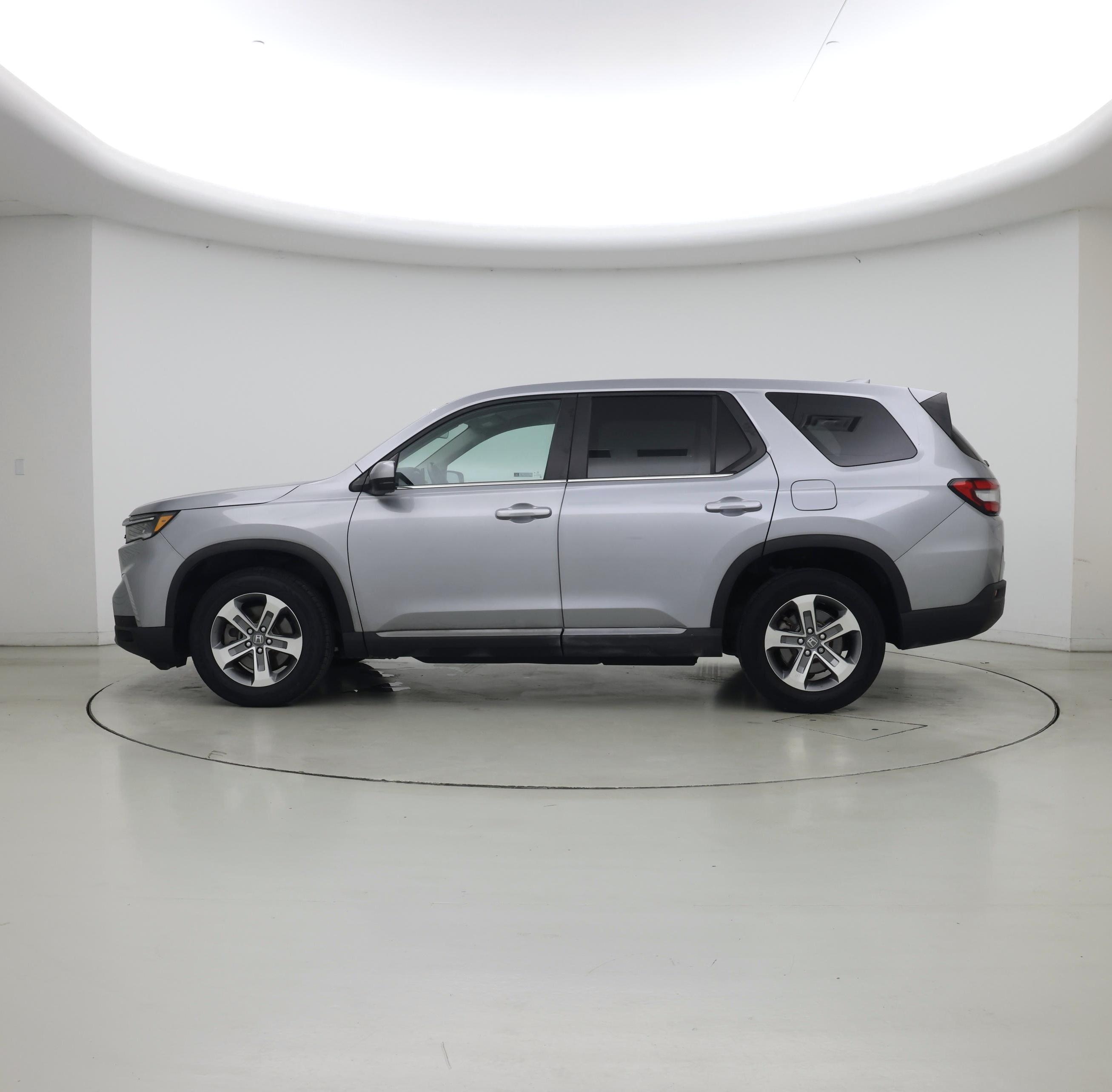 Thumbnail: 2023 Honda Pilot - 3