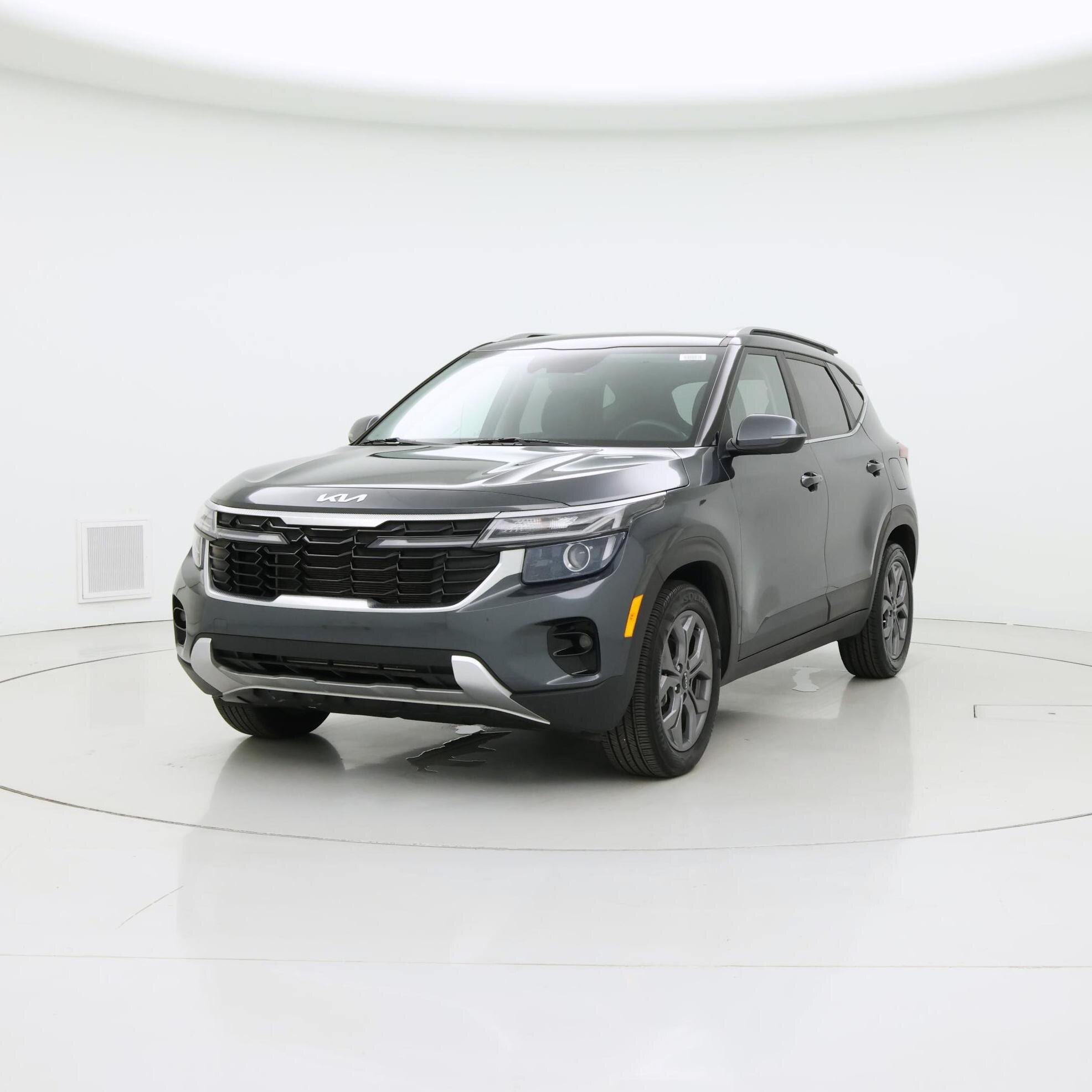 Thumbnail: 2024 Kia Seltos - 4