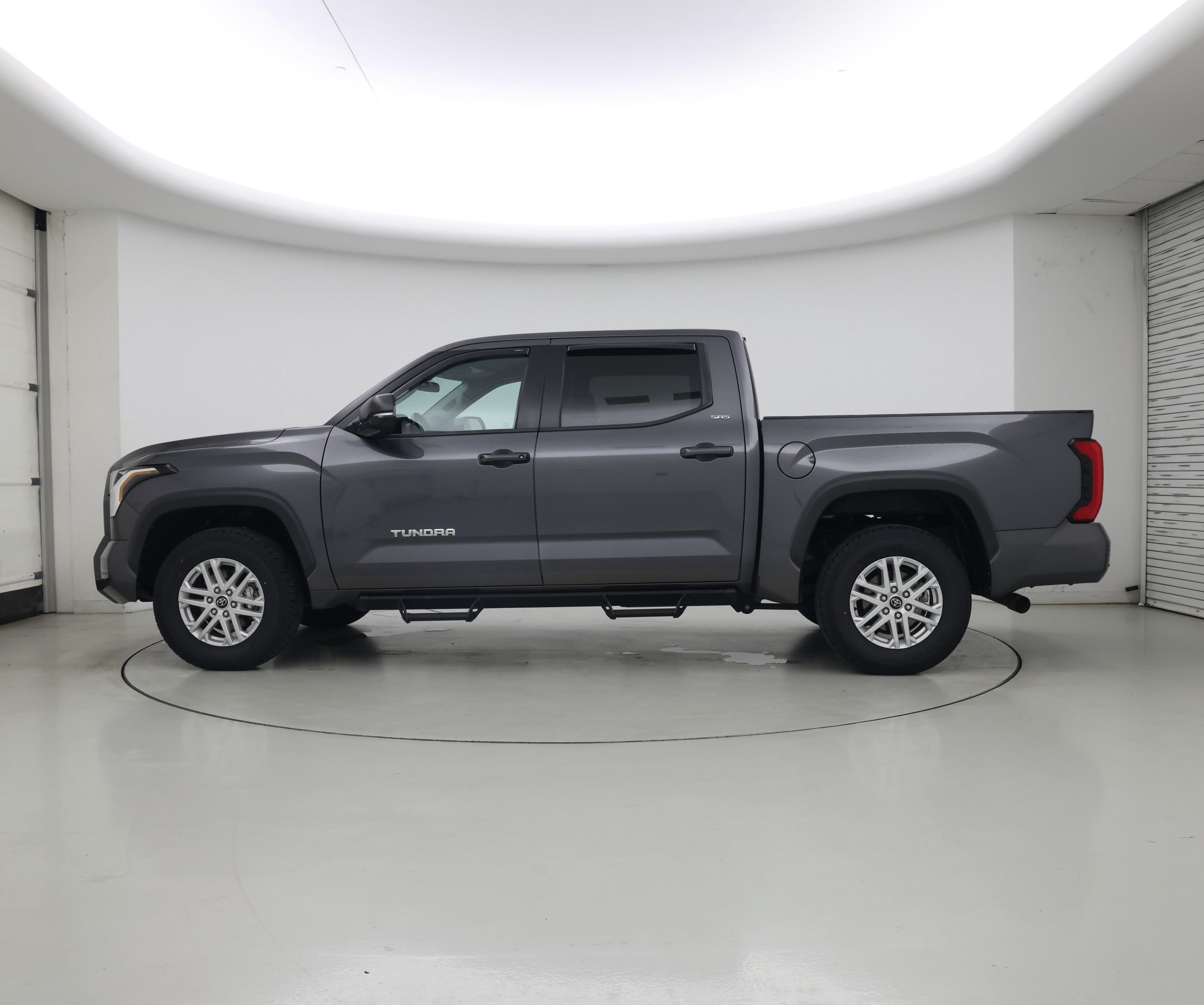 Thumbnail: 2024 Toyota Tundra - 3