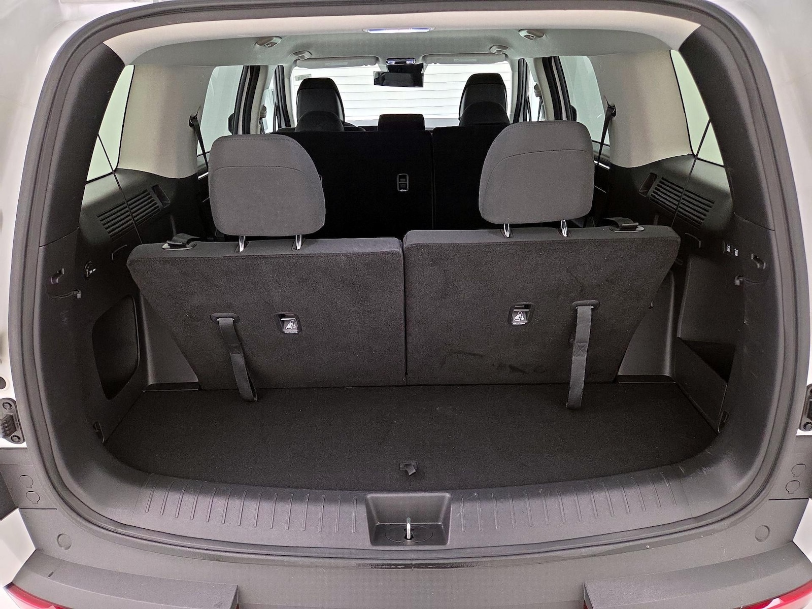 2024 Hyundai Santa Fe SE - Photo 22