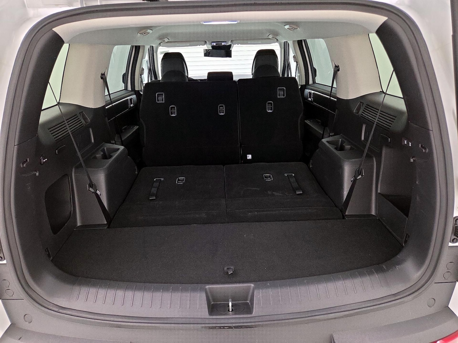 2024 Hyundai Santa Fe SE - Photo 23