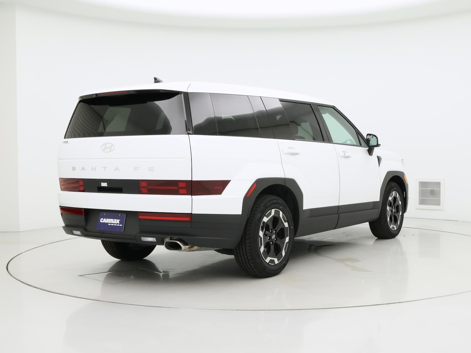 2024 Hyundai Santa Fe SE - Photo 9