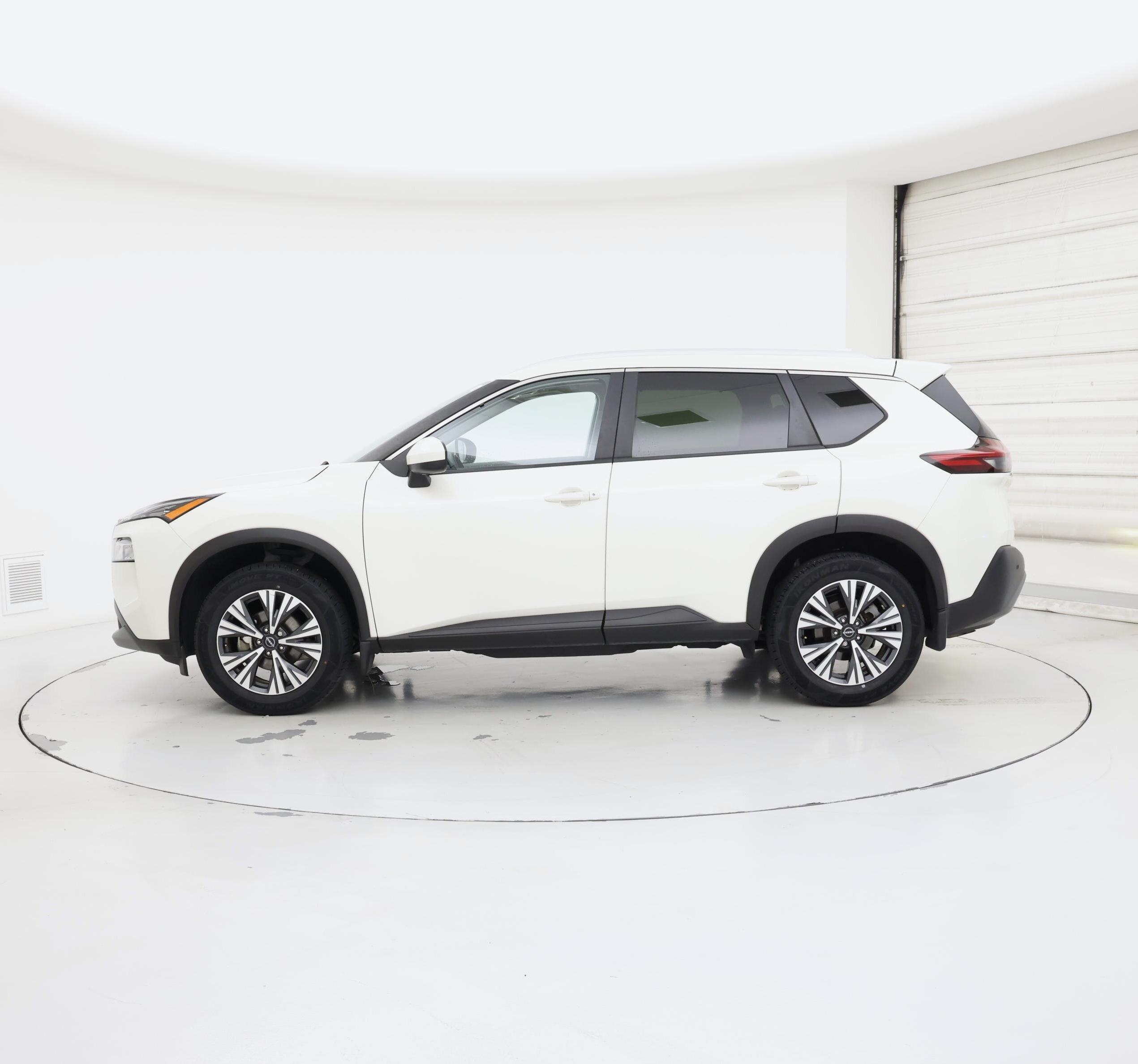 Thumbnail: 2023 Nissan Rogue - 3
