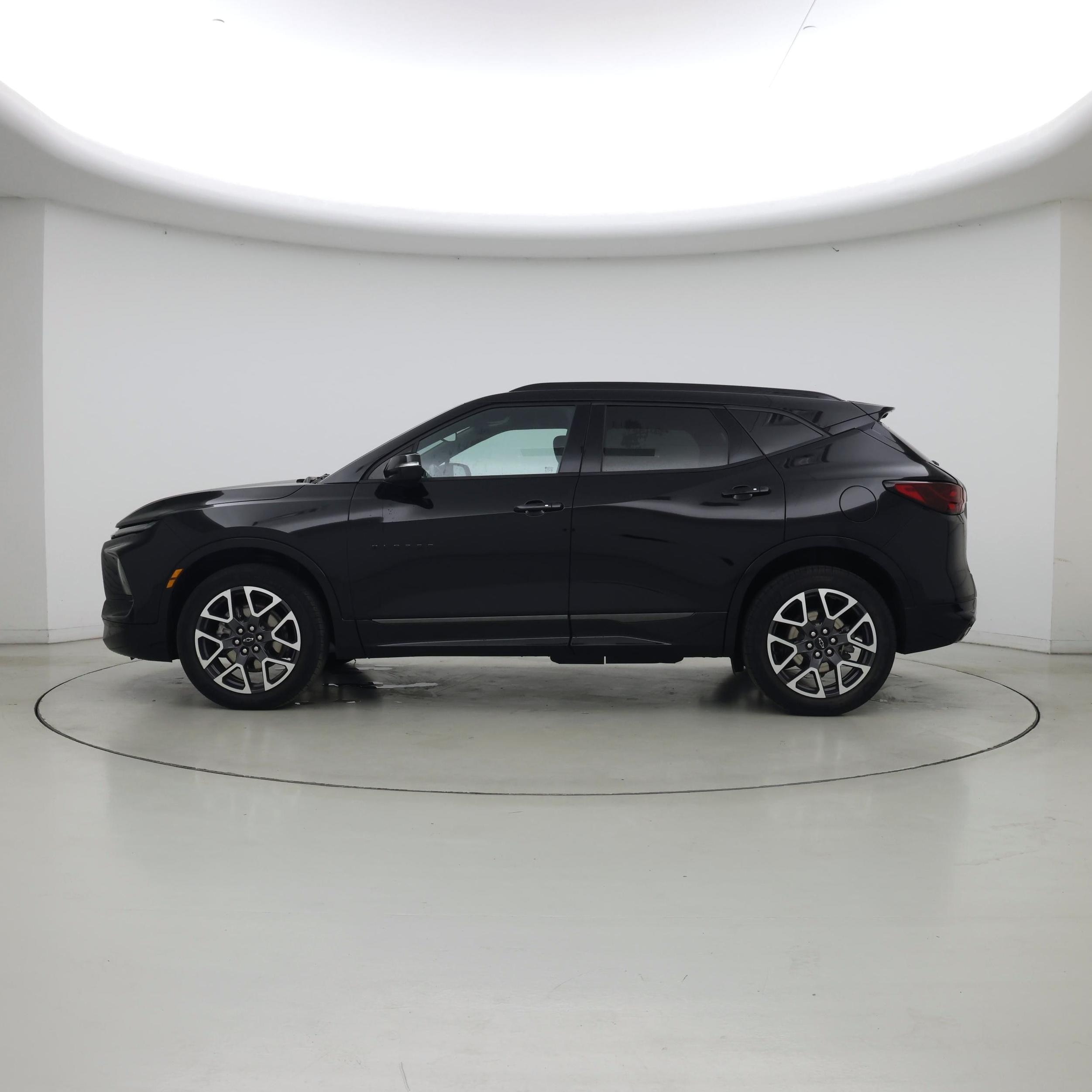 Thumbnail: 2025 Chevrolet Blazer - 3