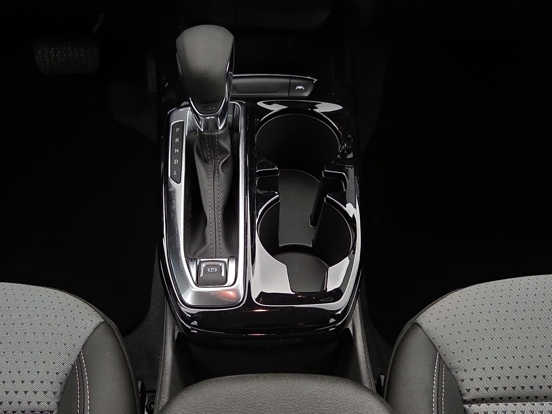 Thumbnail: 2025 Chevrolet Trax - 17