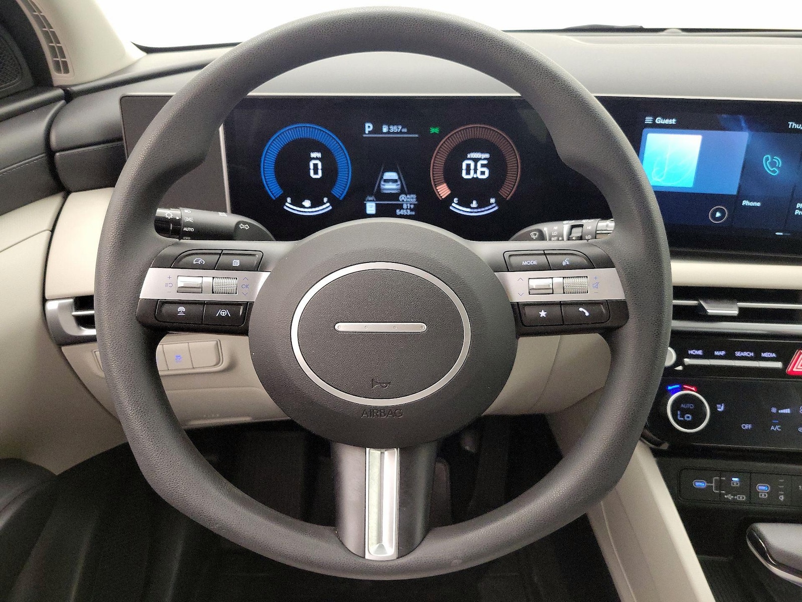 2025 Hyundai Tucson SEL - Photo 11