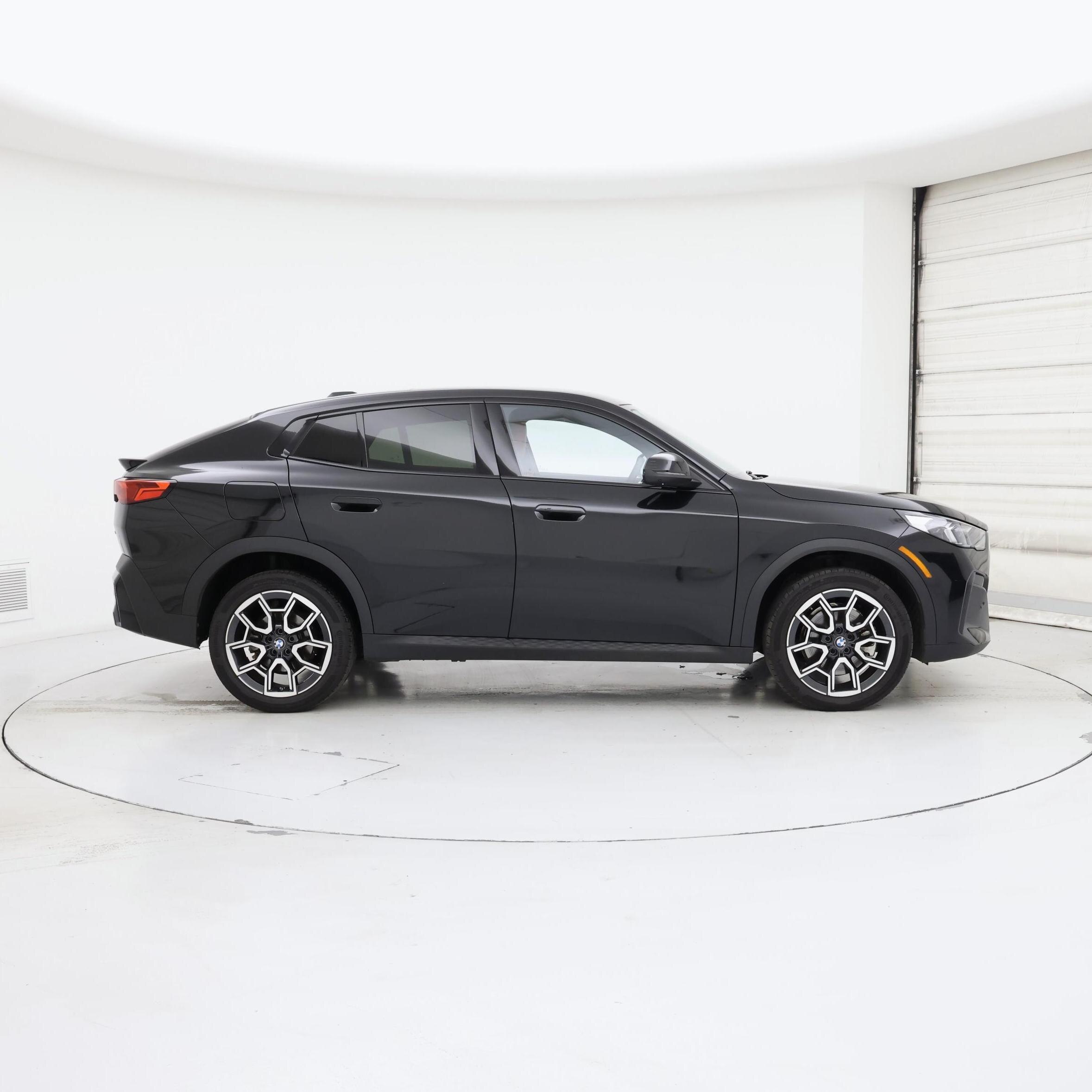 Thumbnail: 2025 BMW X2 - 7