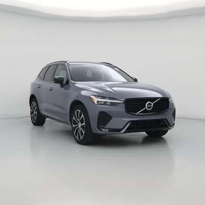 2023 Volvo XC60 B5 Plus Dark Theme