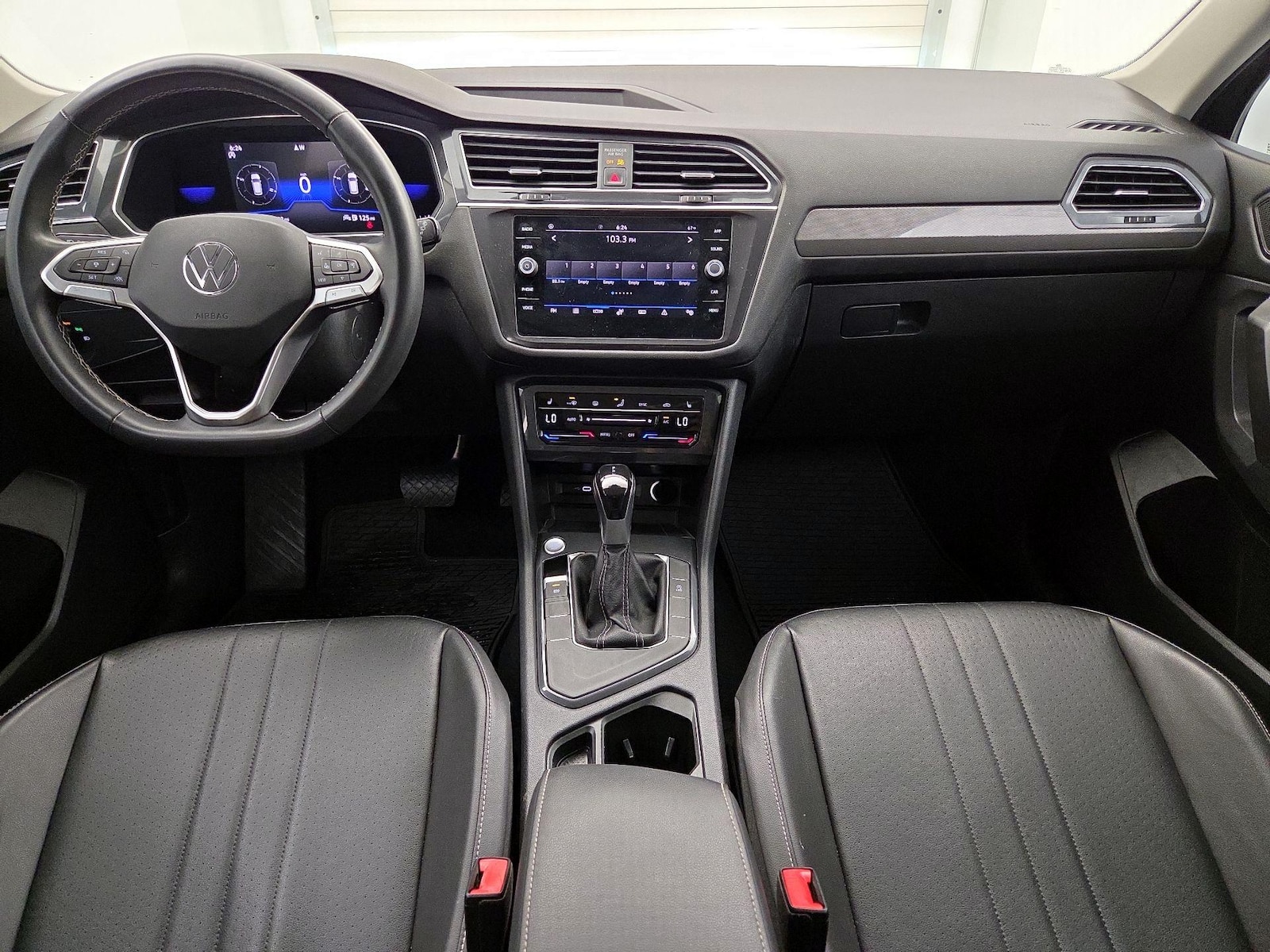 2022 Volkswagen Tiguan SE - Photo 10