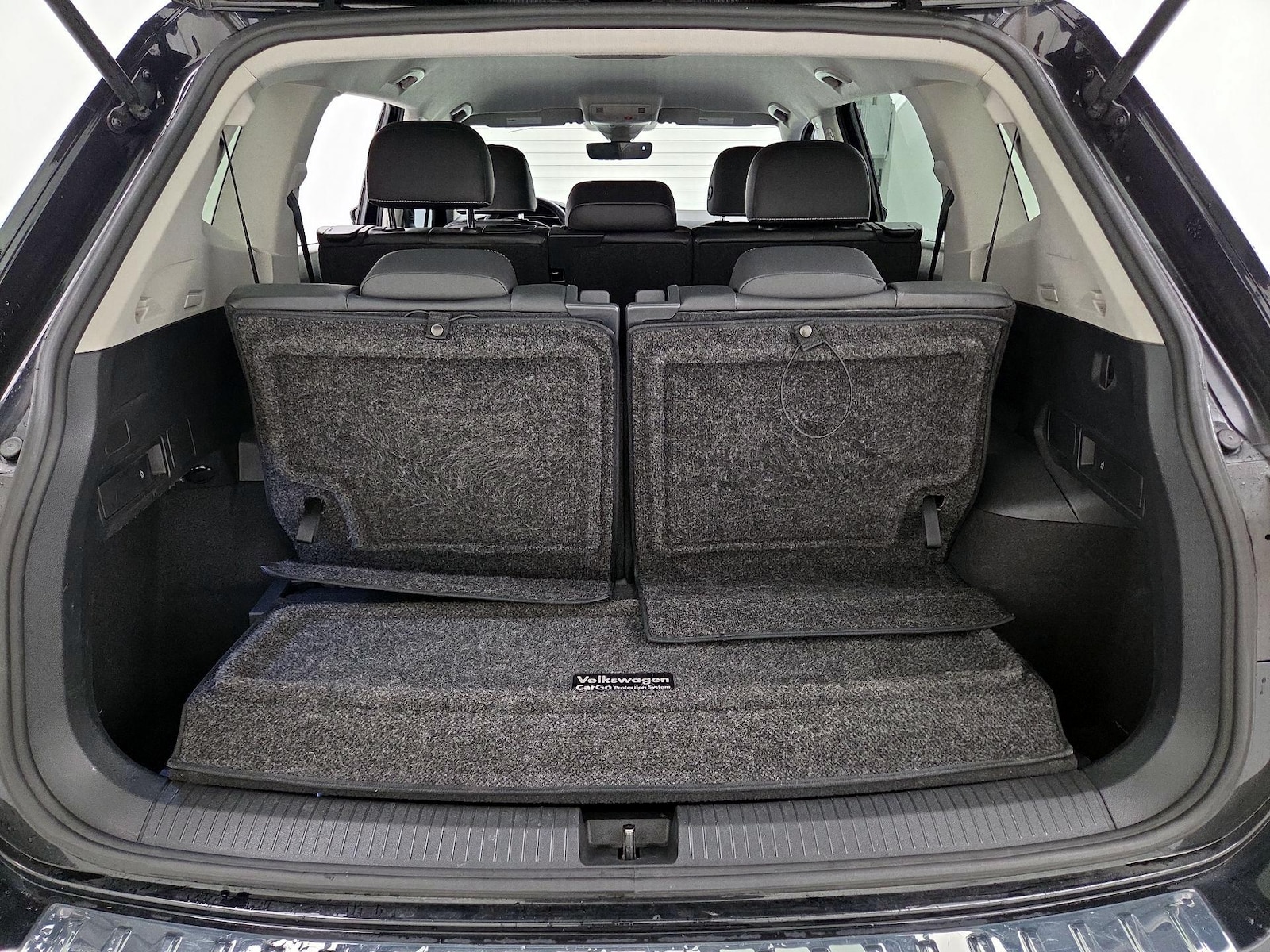 2022 Volkswagen Tiguan SE - Photo 21