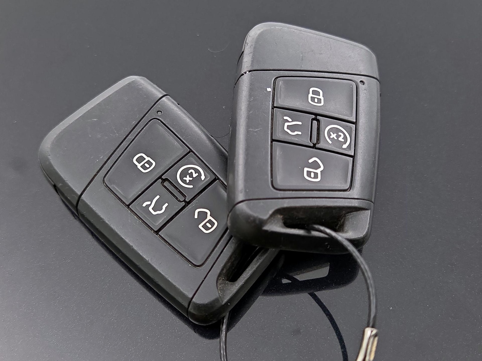 2022 Volkswagen Tiguan SE - Photo 24