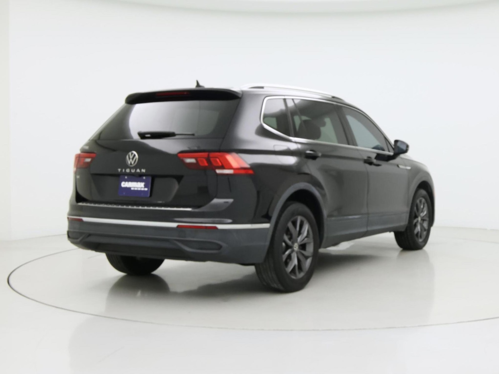 2022 Volkswagen Tiguan SE - Photo 9