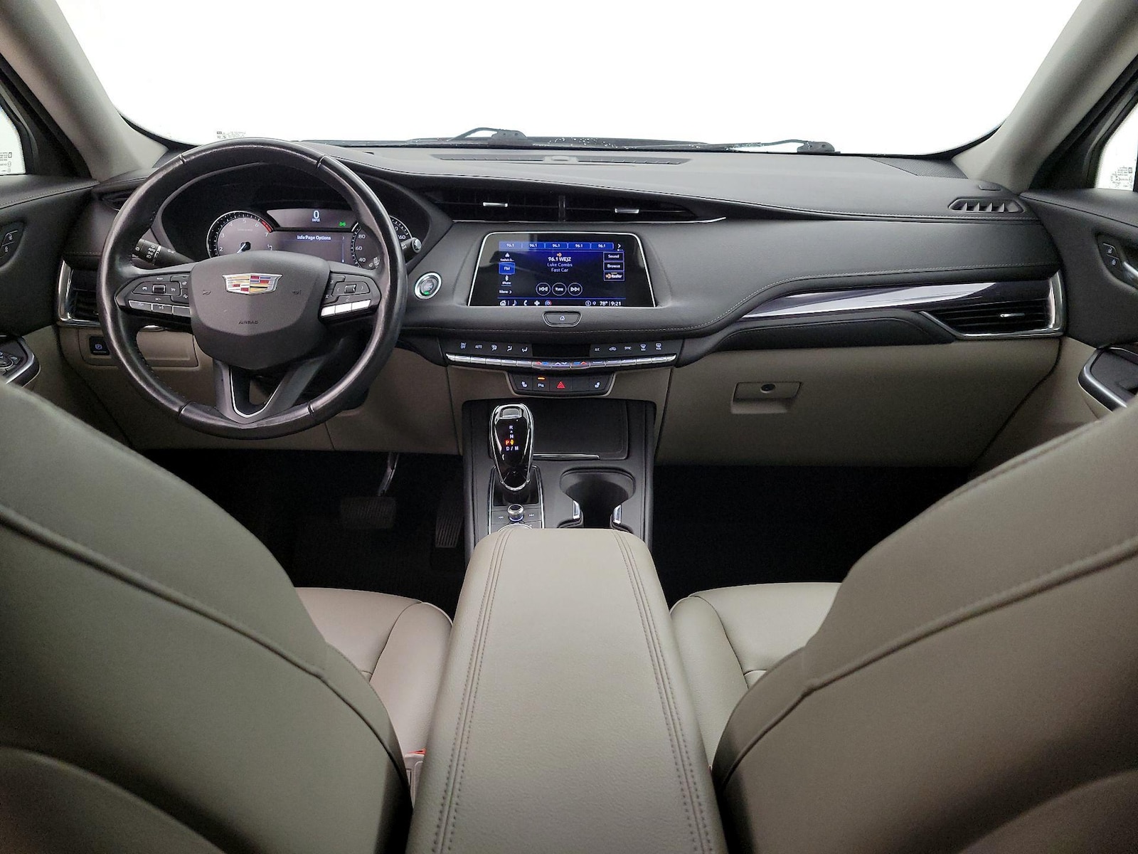 2023 Cadillac XT4 Luxury - Photo 10