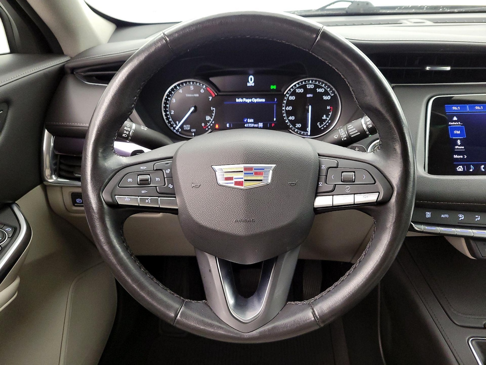 2023 Cadillac XT4 Luxury - Photo 11