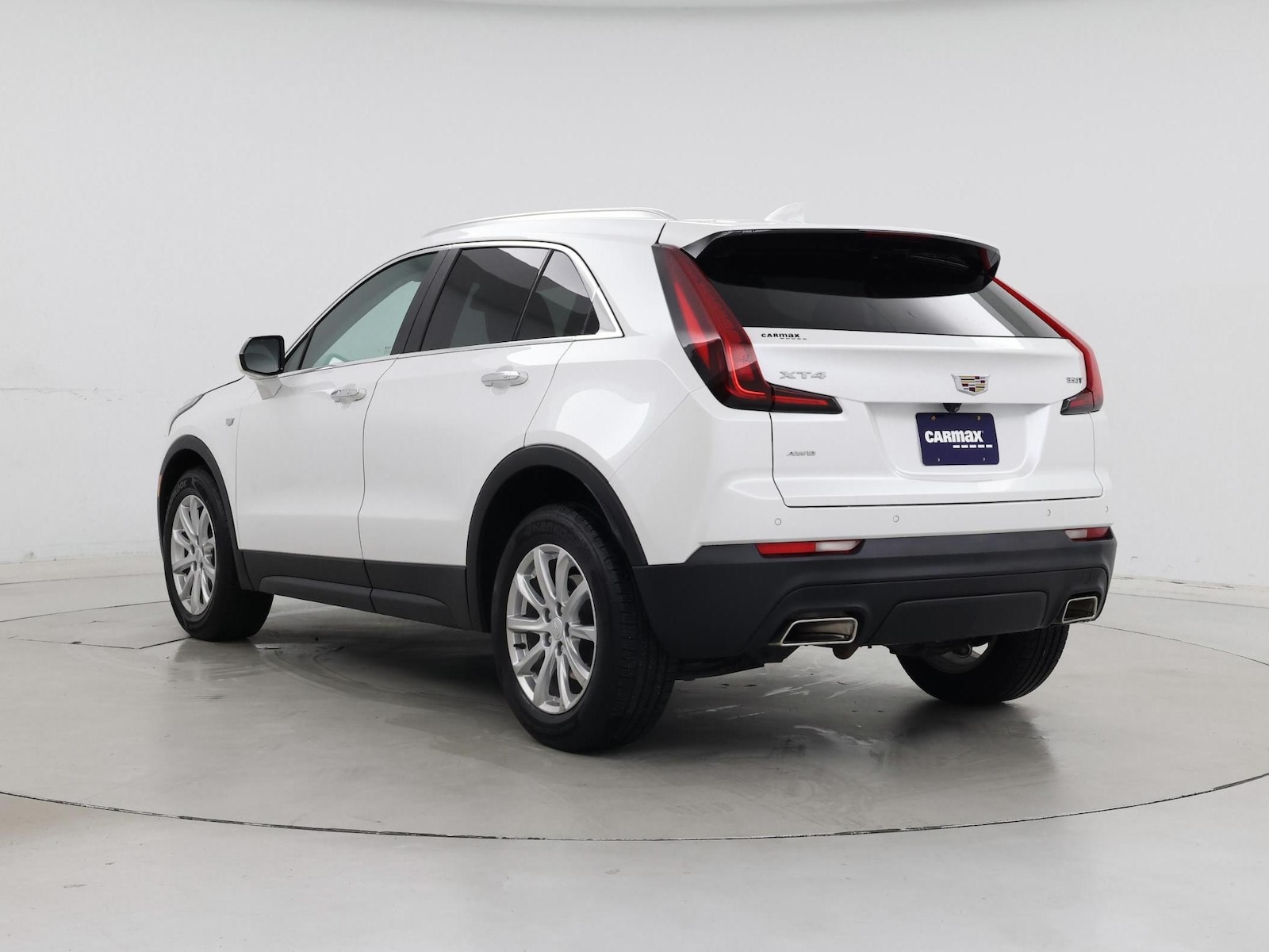 2023 Cadillac XT4 Luxury - Photo 3