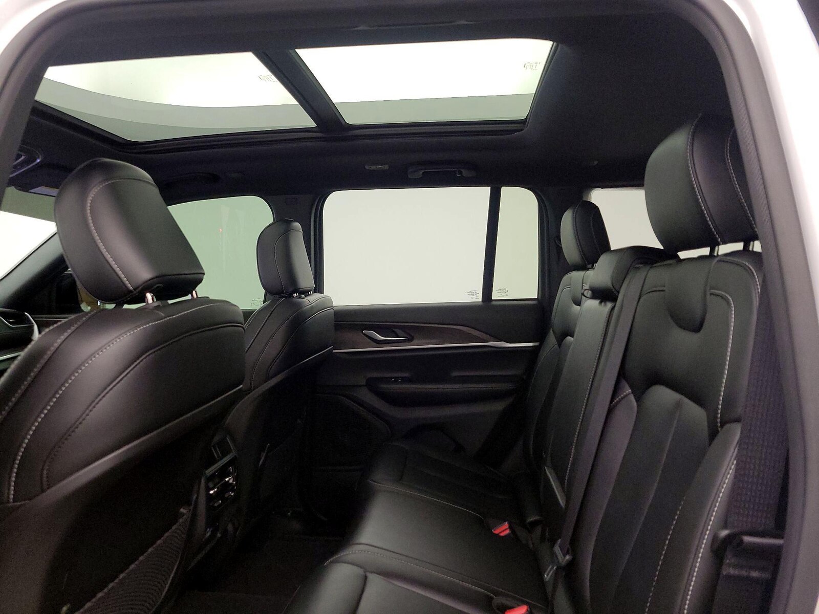 2025 Jeep Grand Cherokee Limited - Photo 25