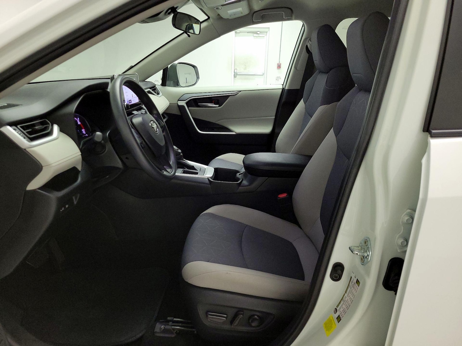 Power Seat(s) & Side Airbags