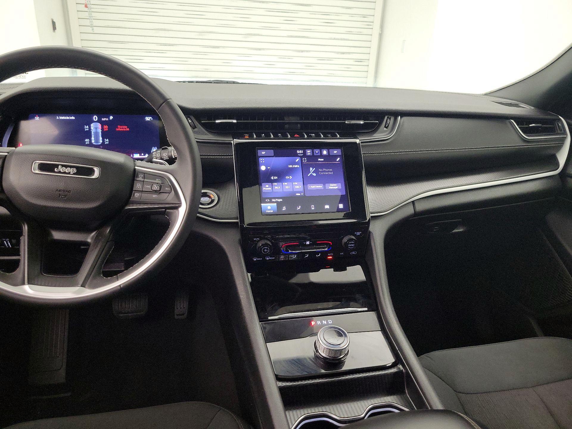 Thumbnail: 2024 Jeep Grand Cherokee - 9