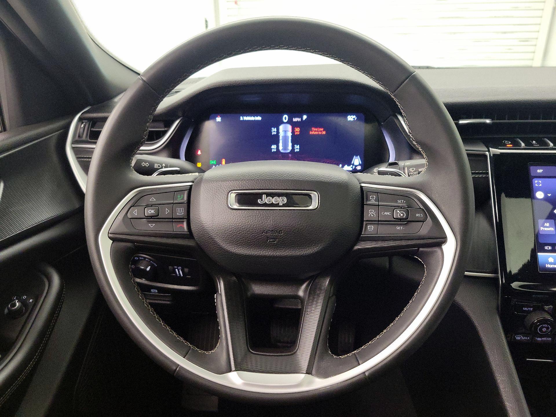 Thumbnail: 2024 Jeep Grand Cherokee - 10