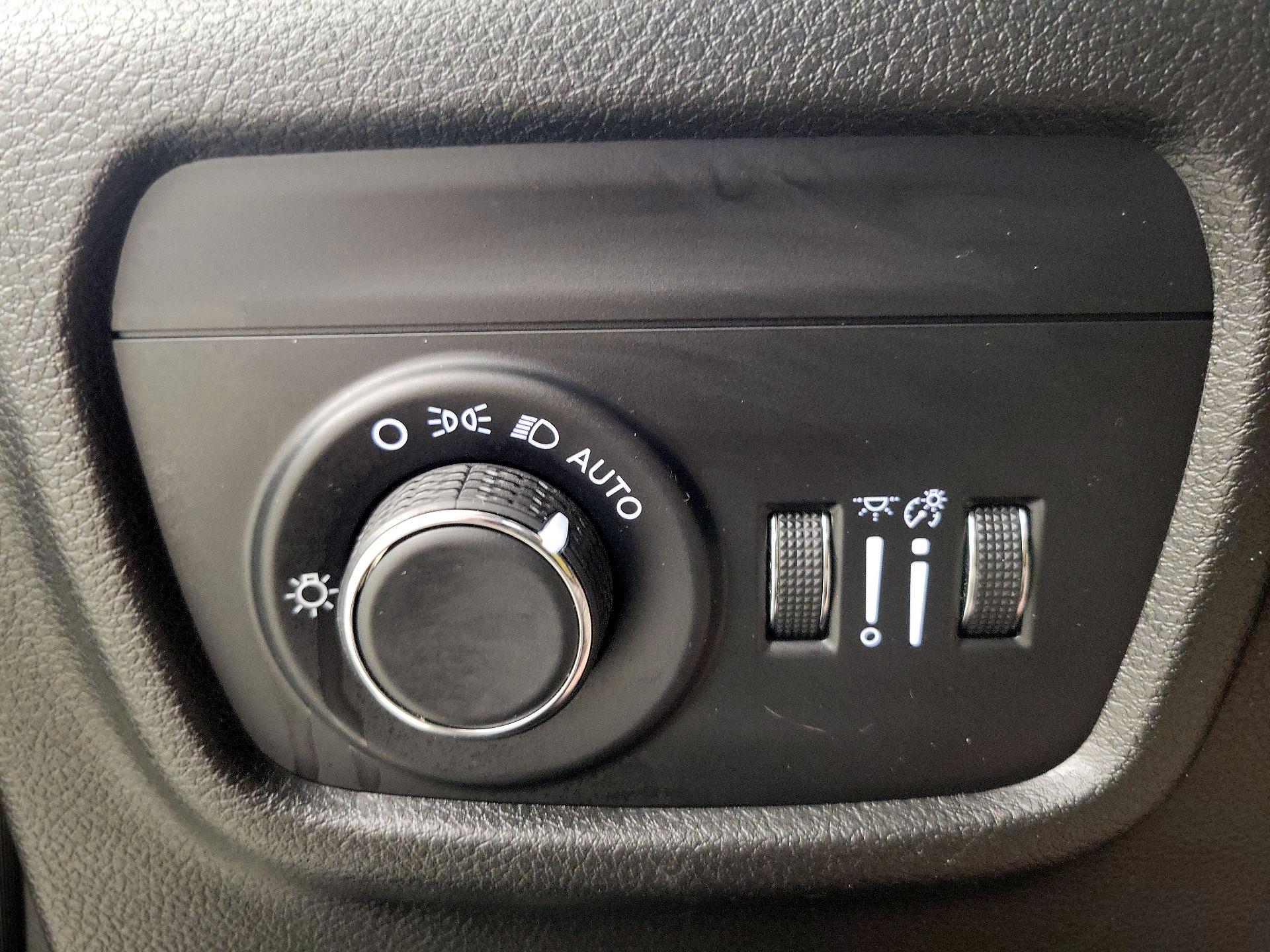Thumbnail: 2024 Jeep Grand Cherokee - 13