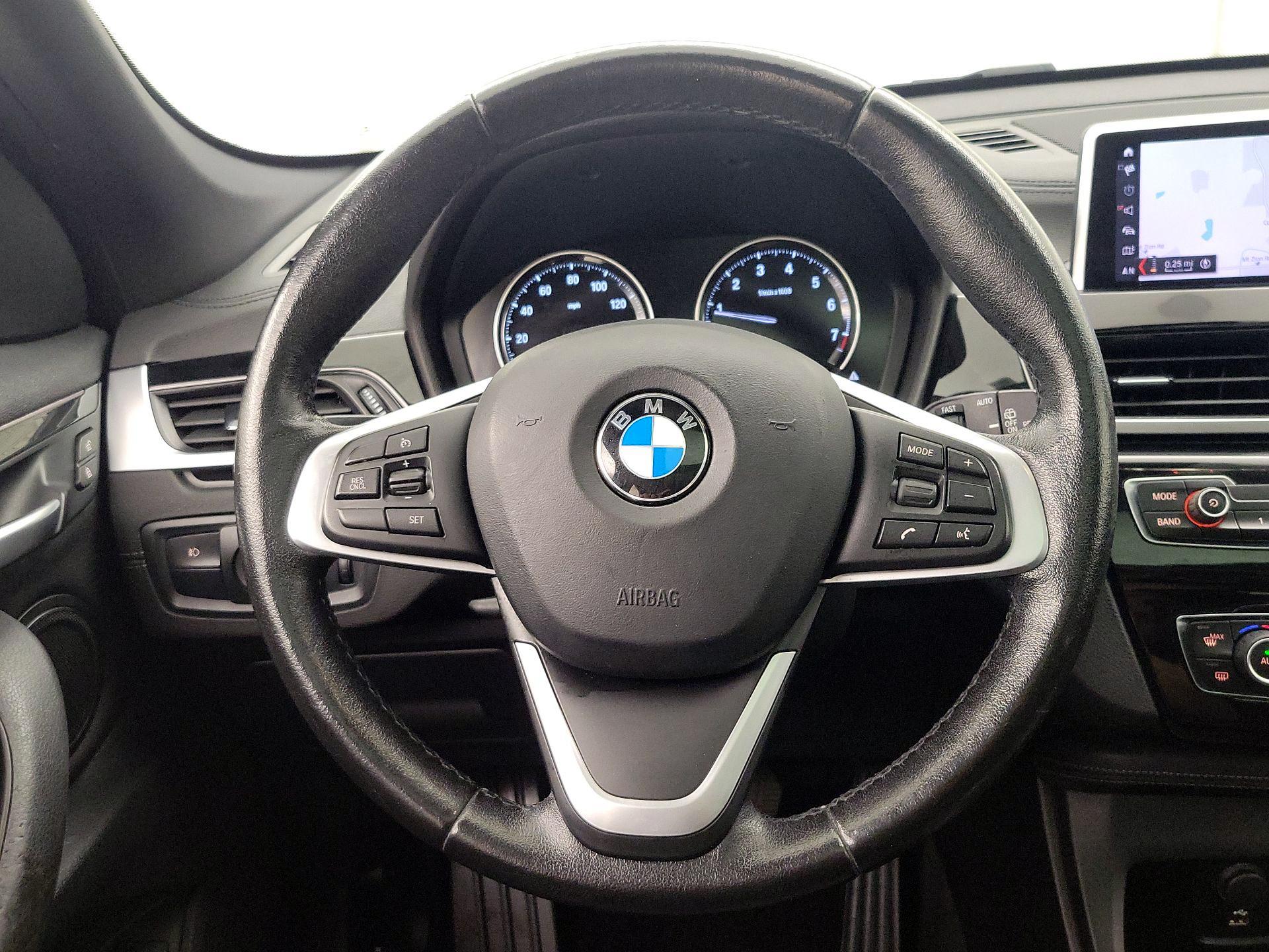 Thumbnail: 2020 BMW X1 - 10