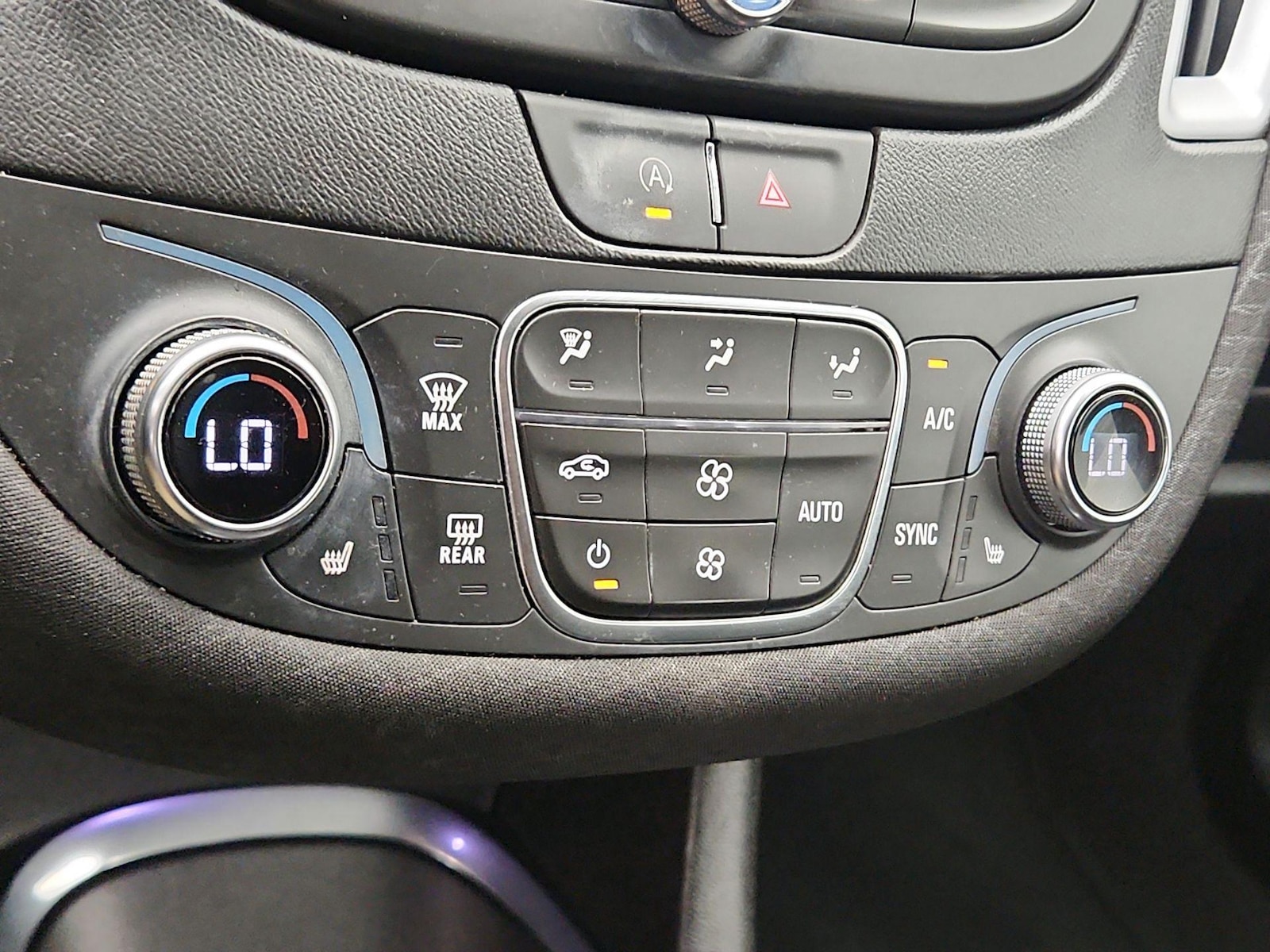 2023 Chevrolet Malibu 1LT - Photo 17