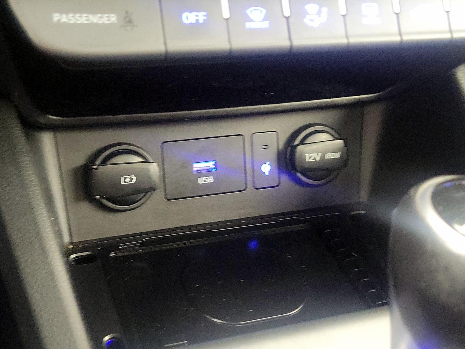 2022 Hyundai Kona Limited - Photo 20