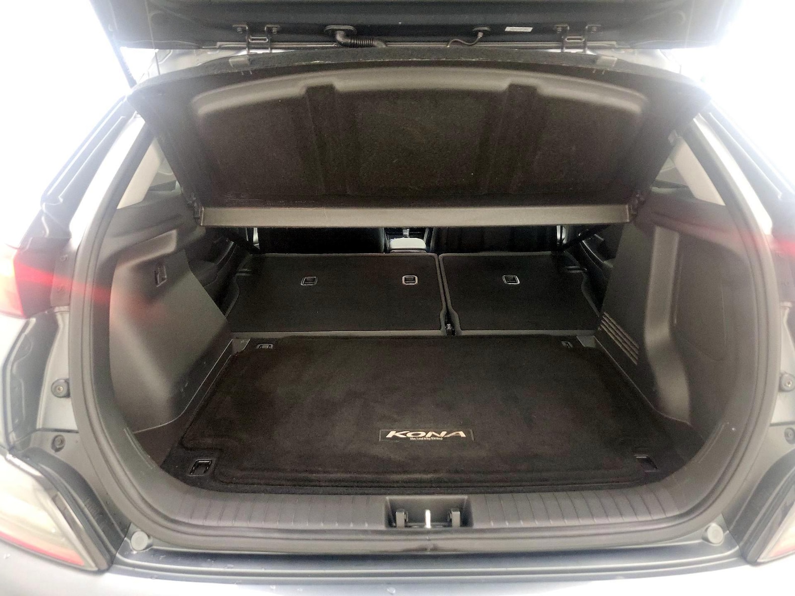 2022 Hyundai Kona Limited - Photo 24