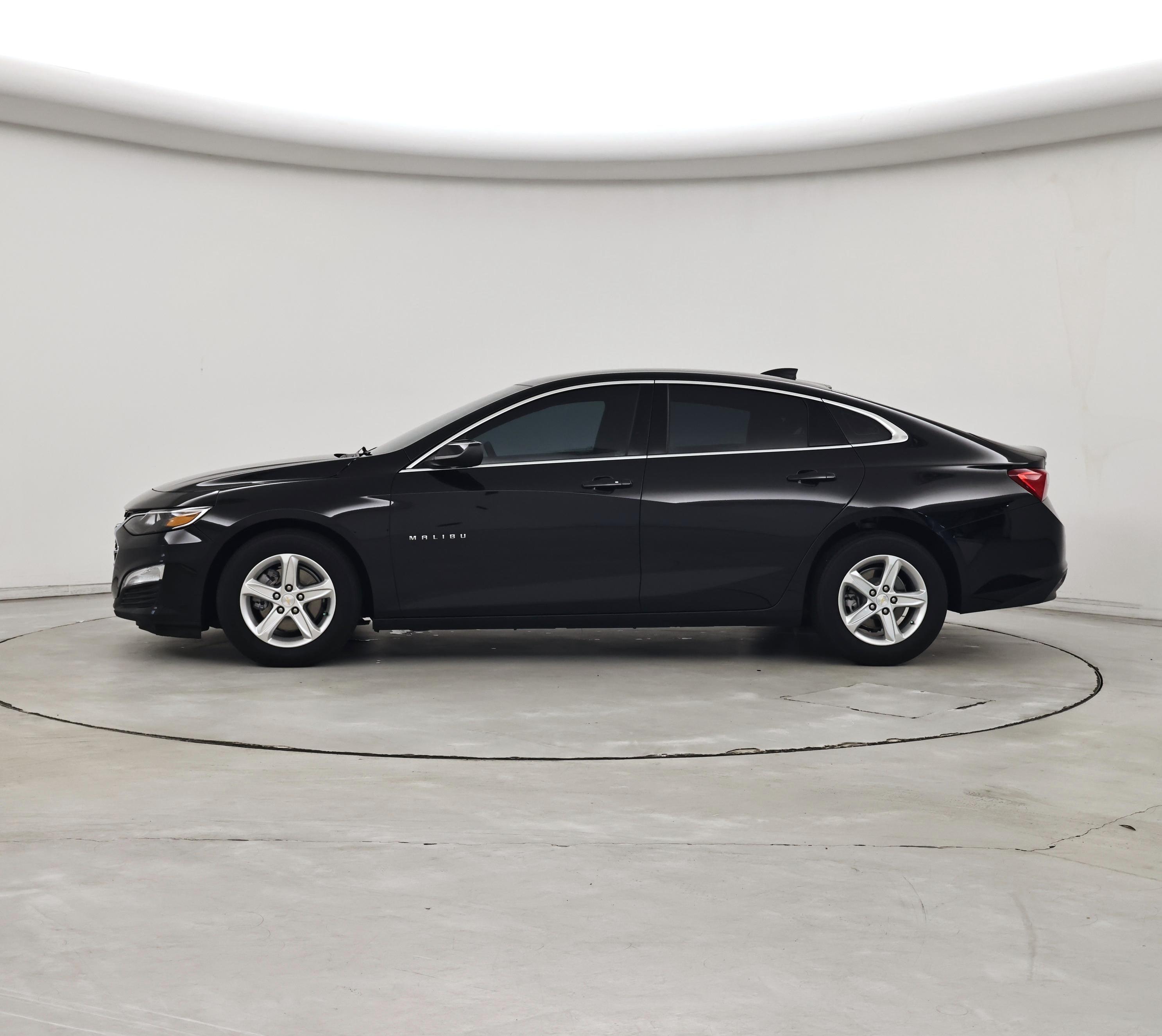 Thumbnail: 2024 Chevrolet Malibu - 3
