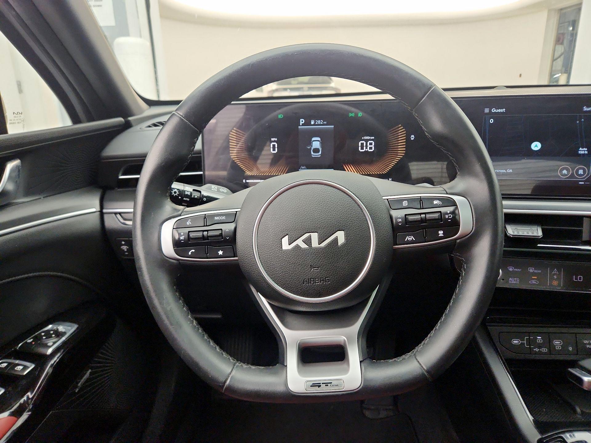 Thumbnail: 2026 Kia K5 - 10