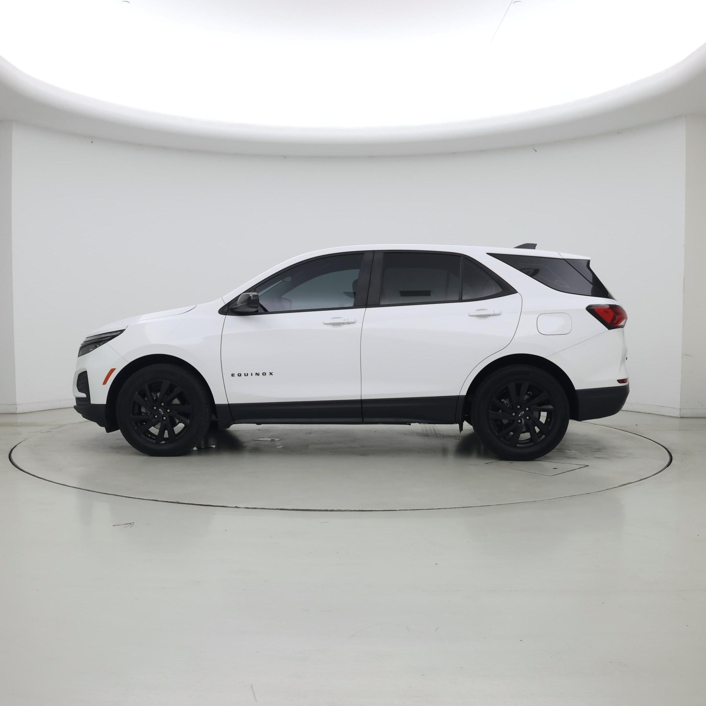 Thumbnail: 2023 Chevrolet Equinox - 3
