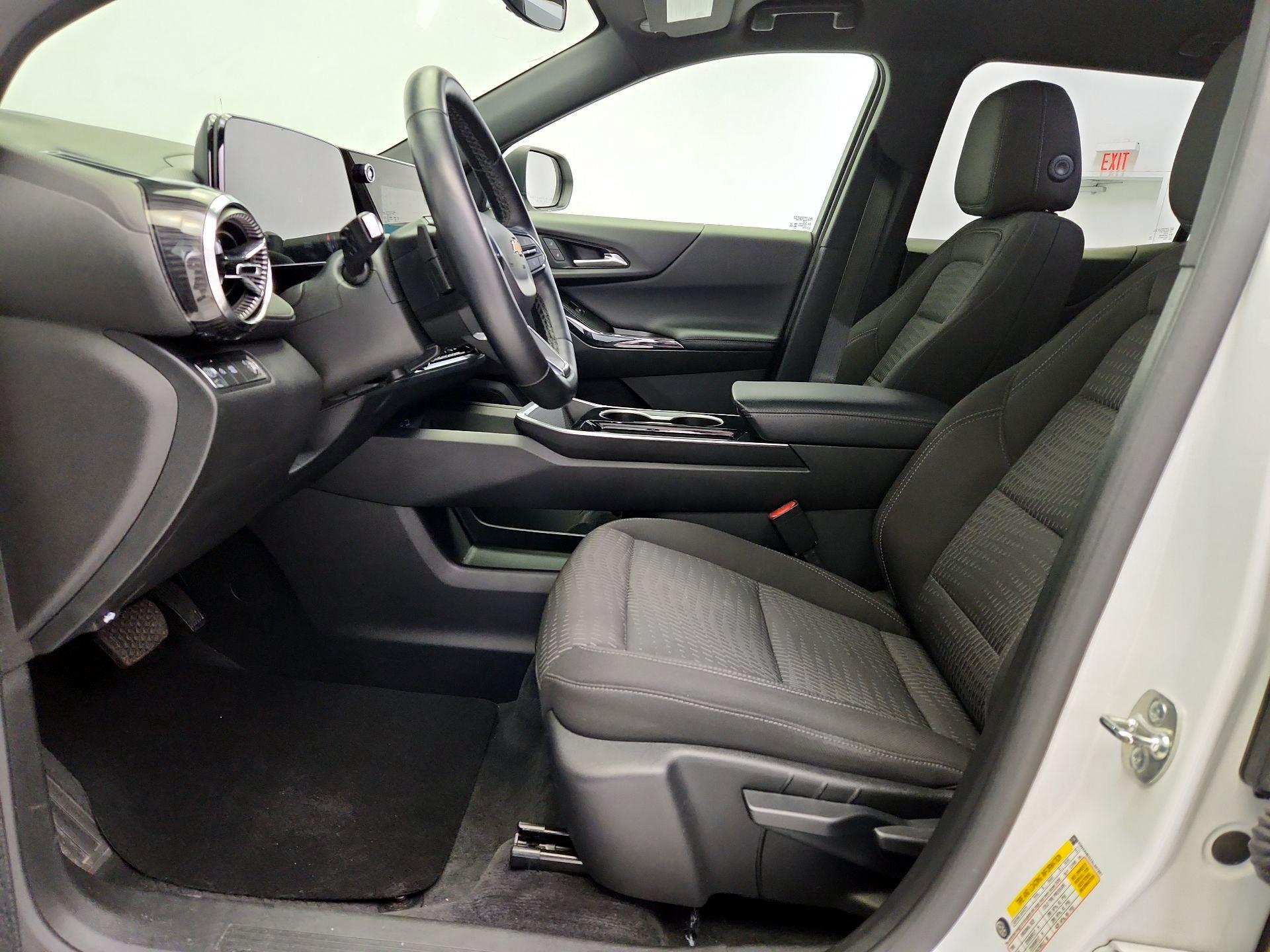 Thumbnail: 2025 Chevrolet Equinox - 11