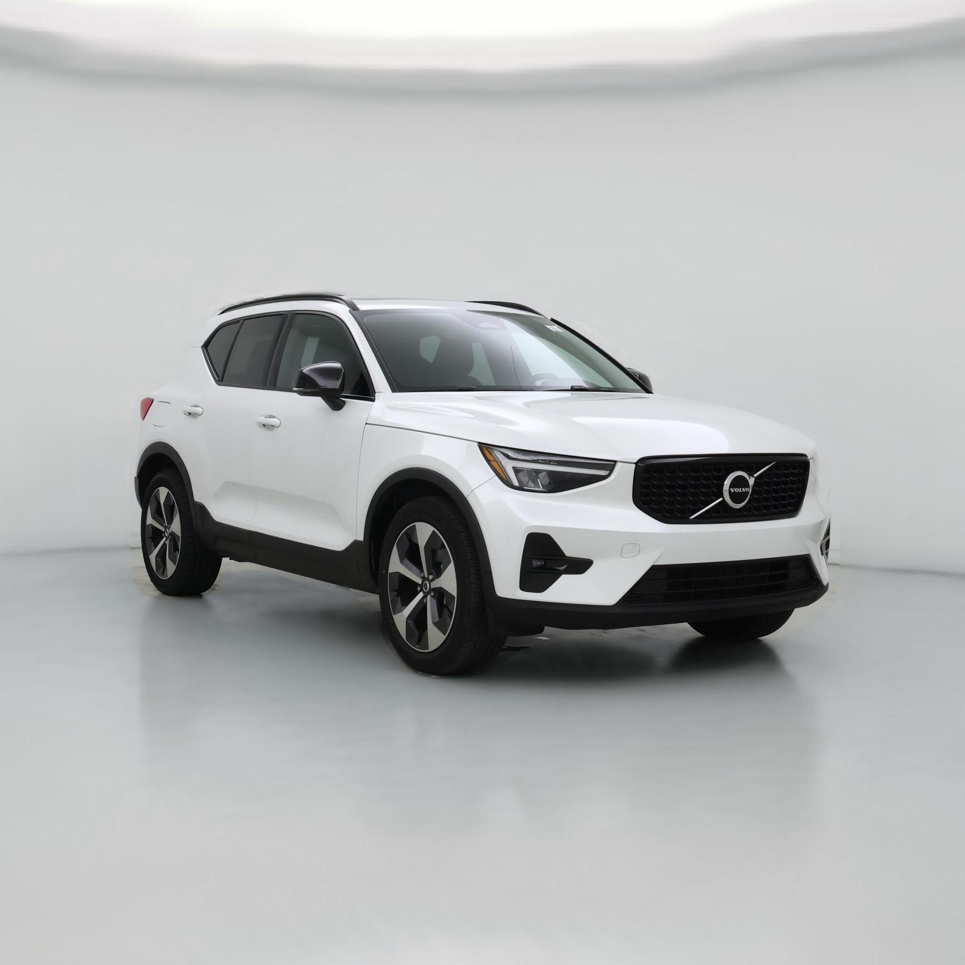 2023 Volvo XC40