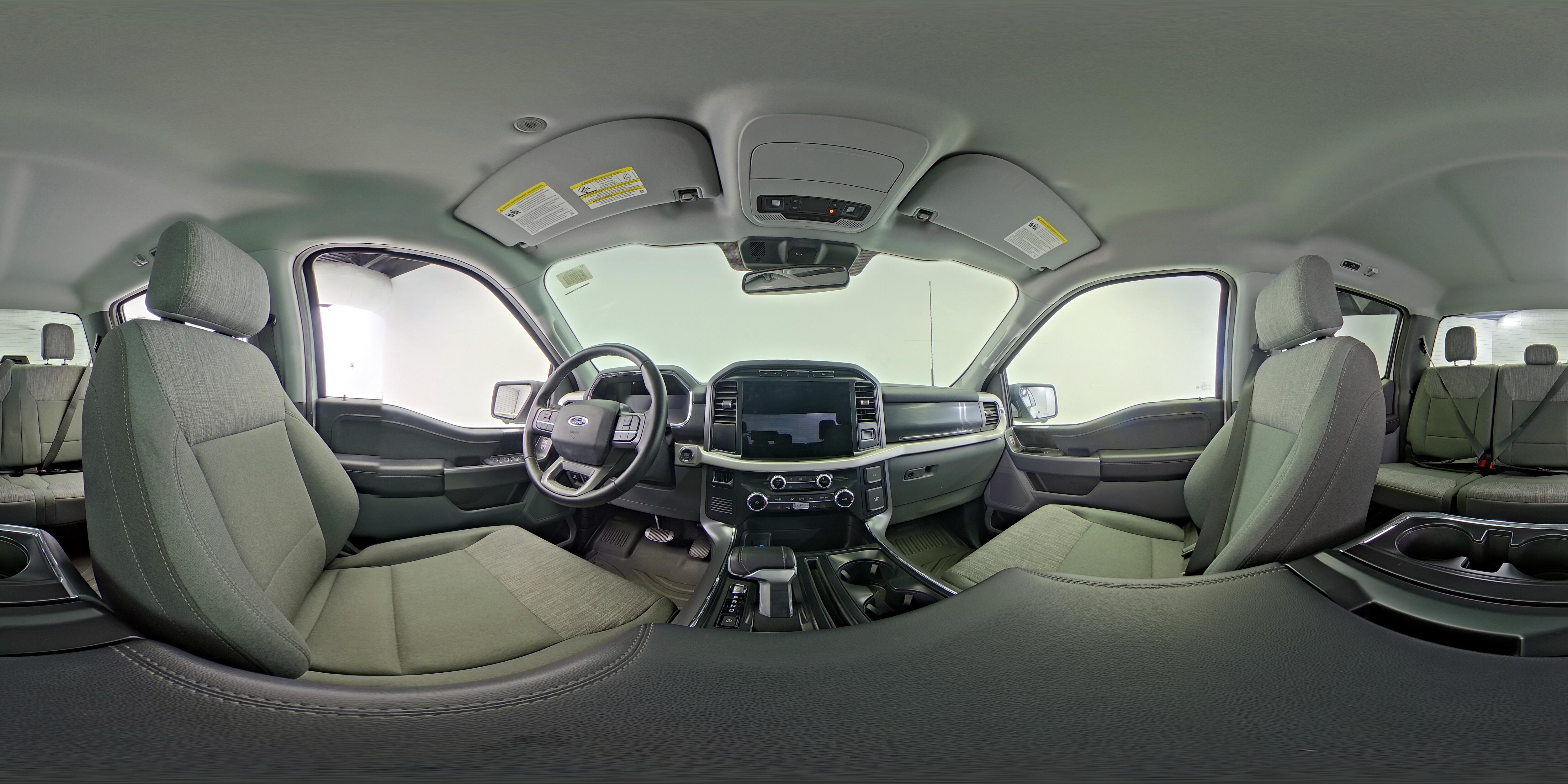 2023 Ford F-150 Lightning XLT - Photo 25
