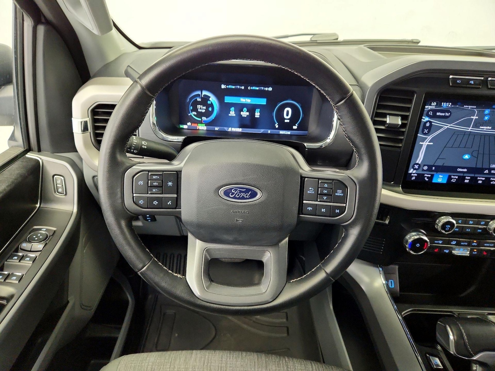 2023 Ford F-150 Lightning XLT - Photo 11