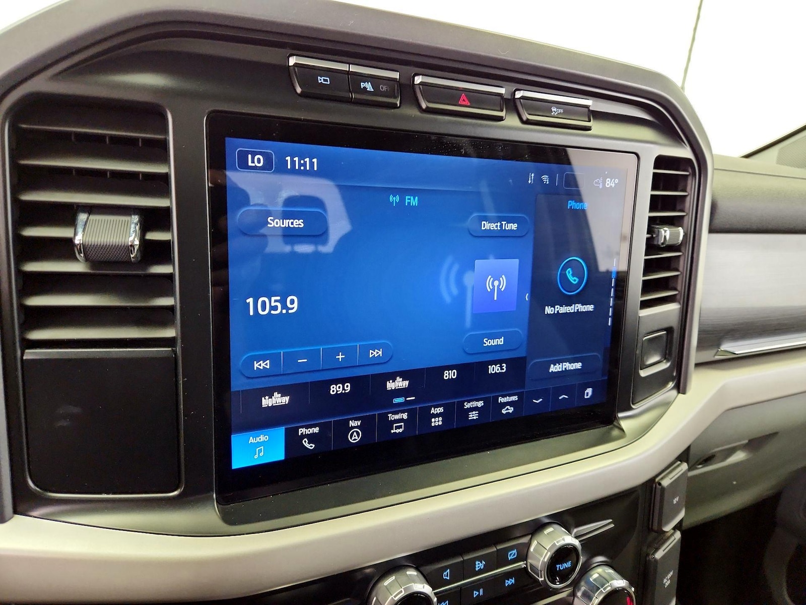 2023 Ford F-150 Lightning XLT - Photo 17