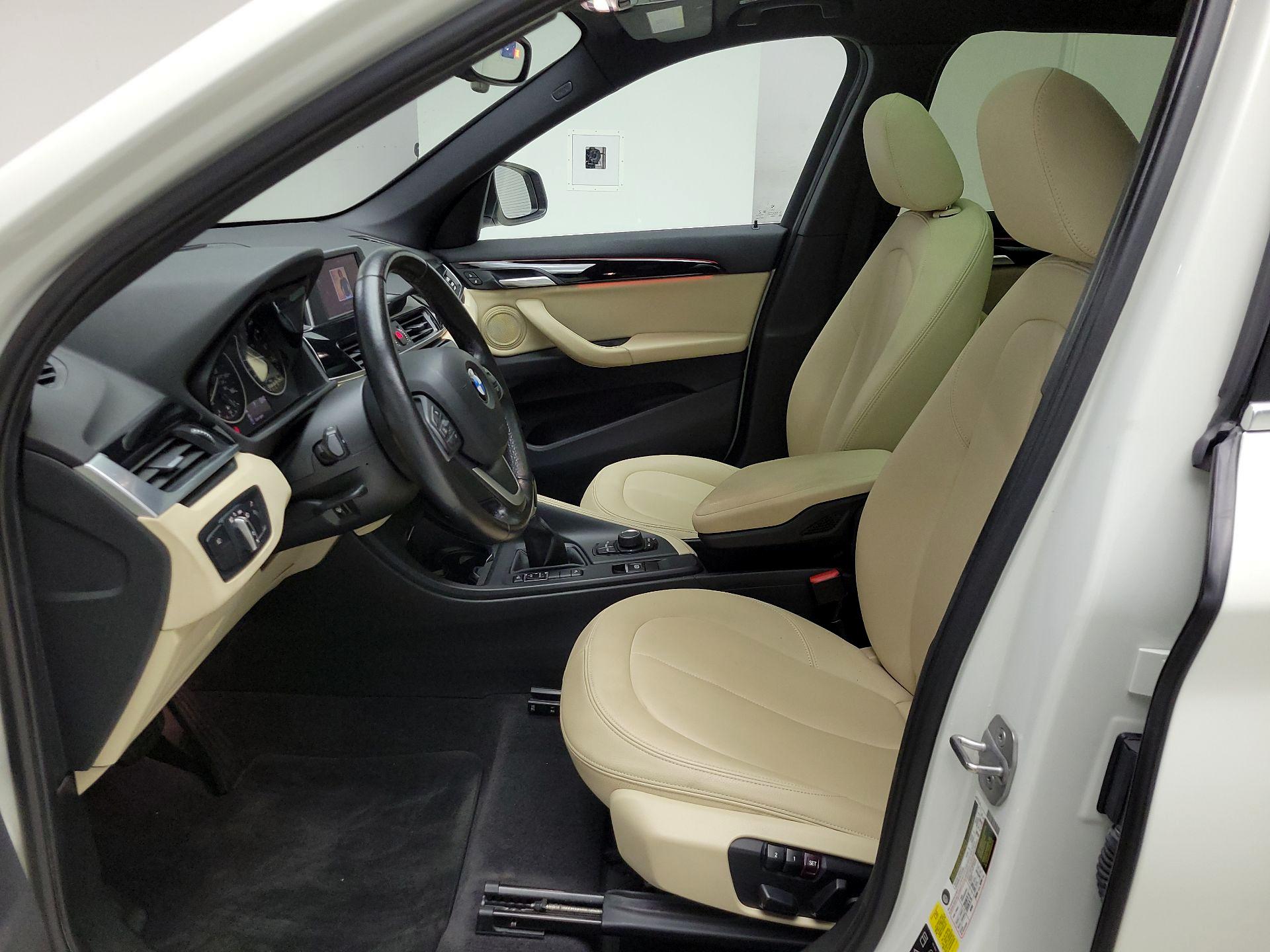 Thumbnail: 2018 BMW X1 - 9