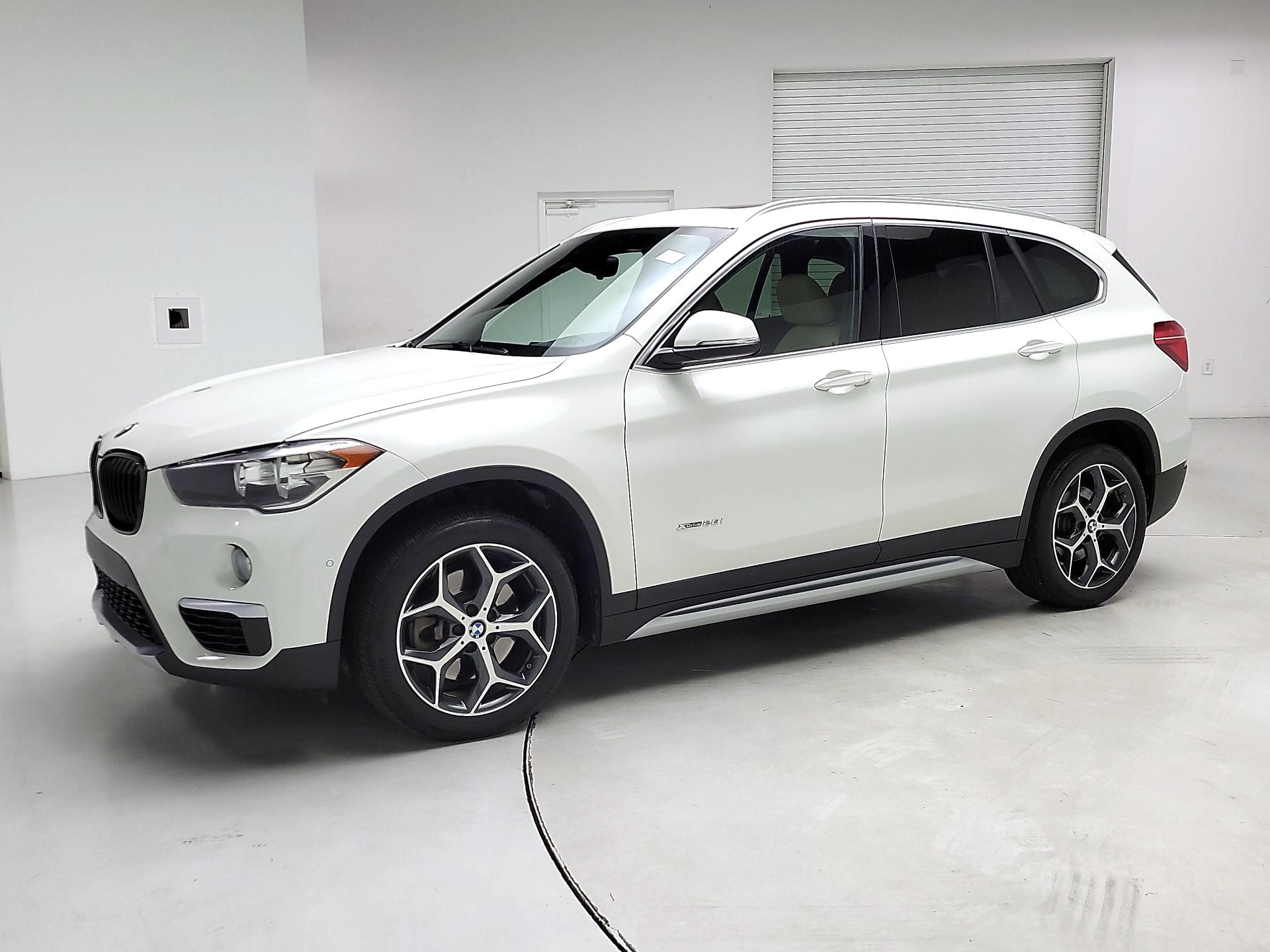 Thumbnail: 2018 BMW X1 - 3
