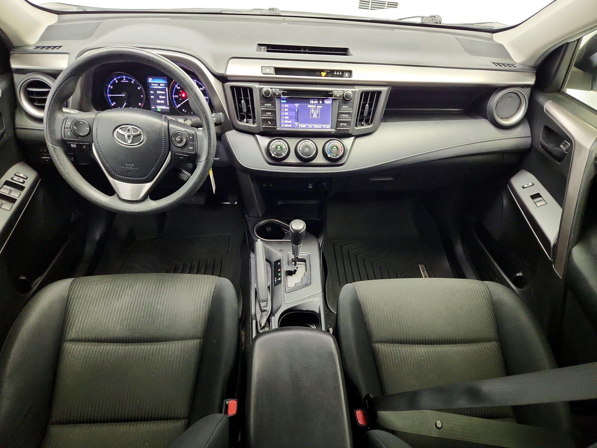 Thumbnail: 2018 Toyota RAV4 - 9