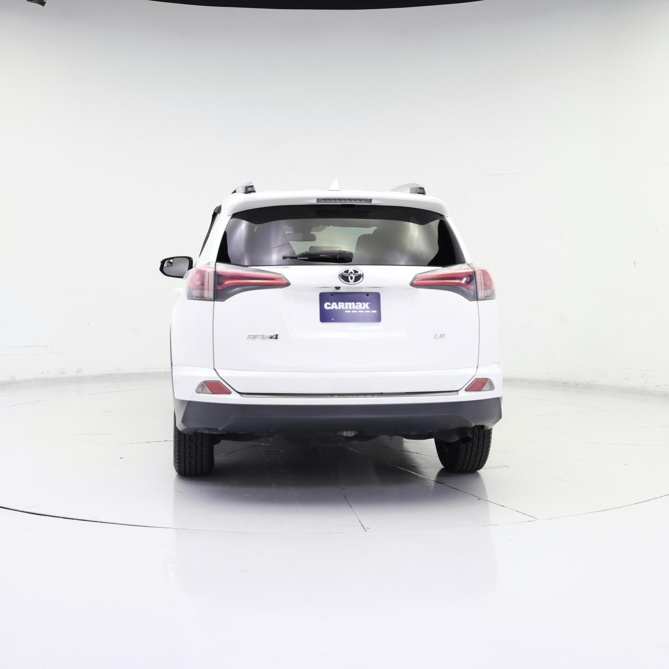 Thumbnail: 2018 Toyota RAV4 - 6